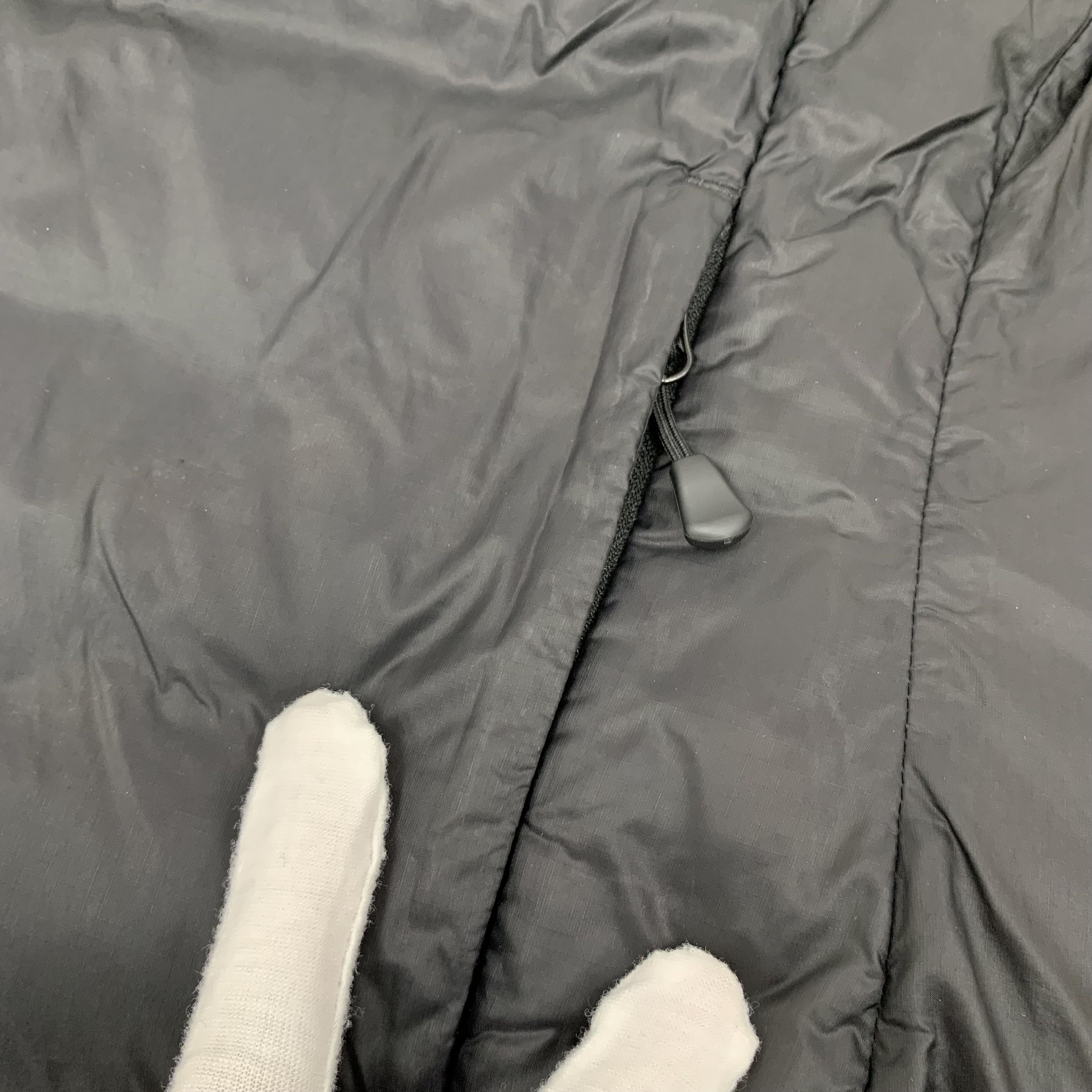 Canada Goose Canada Goose Camp Logo Down Jacket Black (XS) Size US XS / EU 42 / 0 - 5 Thumbnail