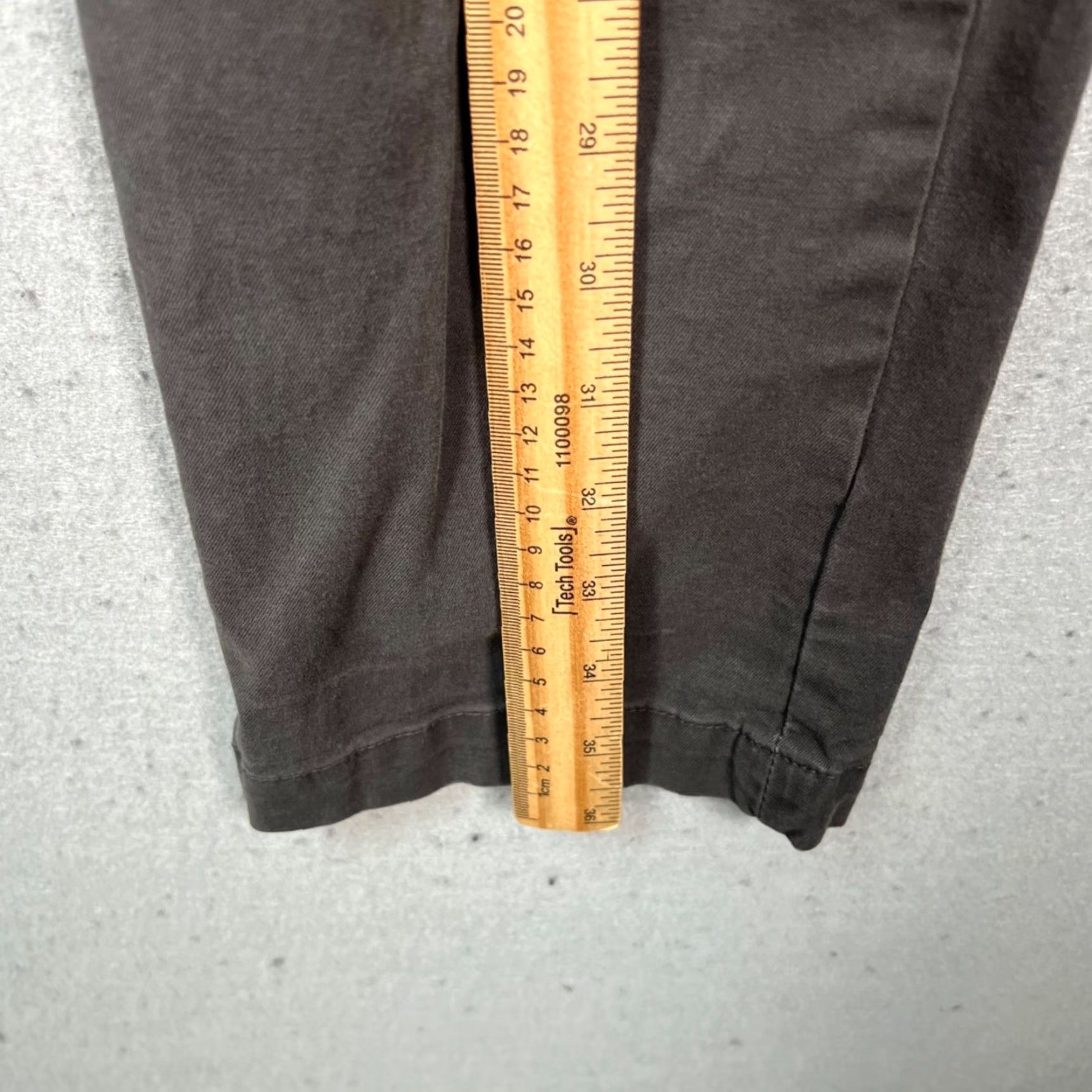 Banana Republic VINTAGE Banana Republic Mens 33 x 26 Fulton Skinny Chino Pants Gray Slim Fit Cotton Shirt? Size US 33 - 5 Thumbnail
