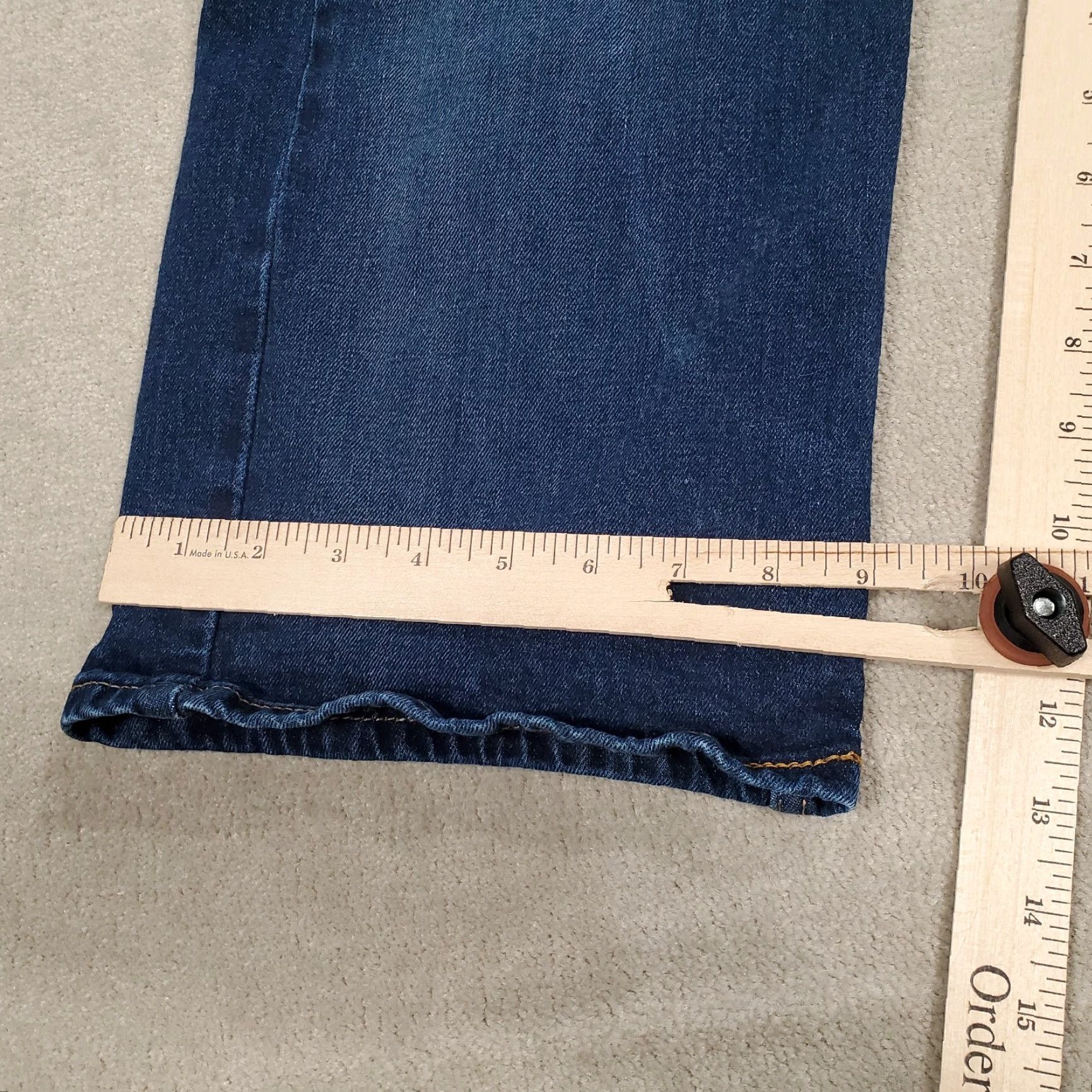 Levi's **Levi's 569 Men's Relaxed Fit 38x28 Blue Straight Jeans Dark Wash** User: Levi's 569 Men's Relaxed Fit 38x28 Blue Straight Jeans Dark Wash Size US 38 / EU 54 - 6 Thumbnail