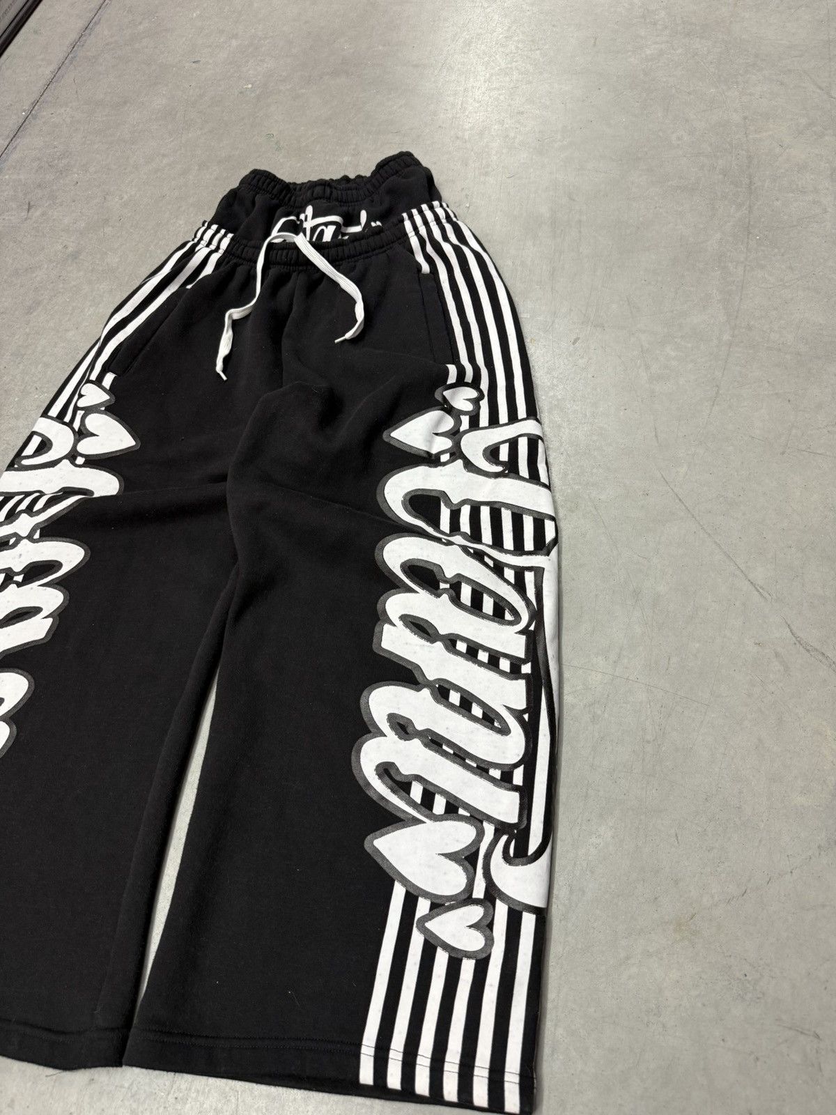 Other Love Kills Baggy Double Waisted Sweatpants - Small Size US 31 - 3 Thumbnail