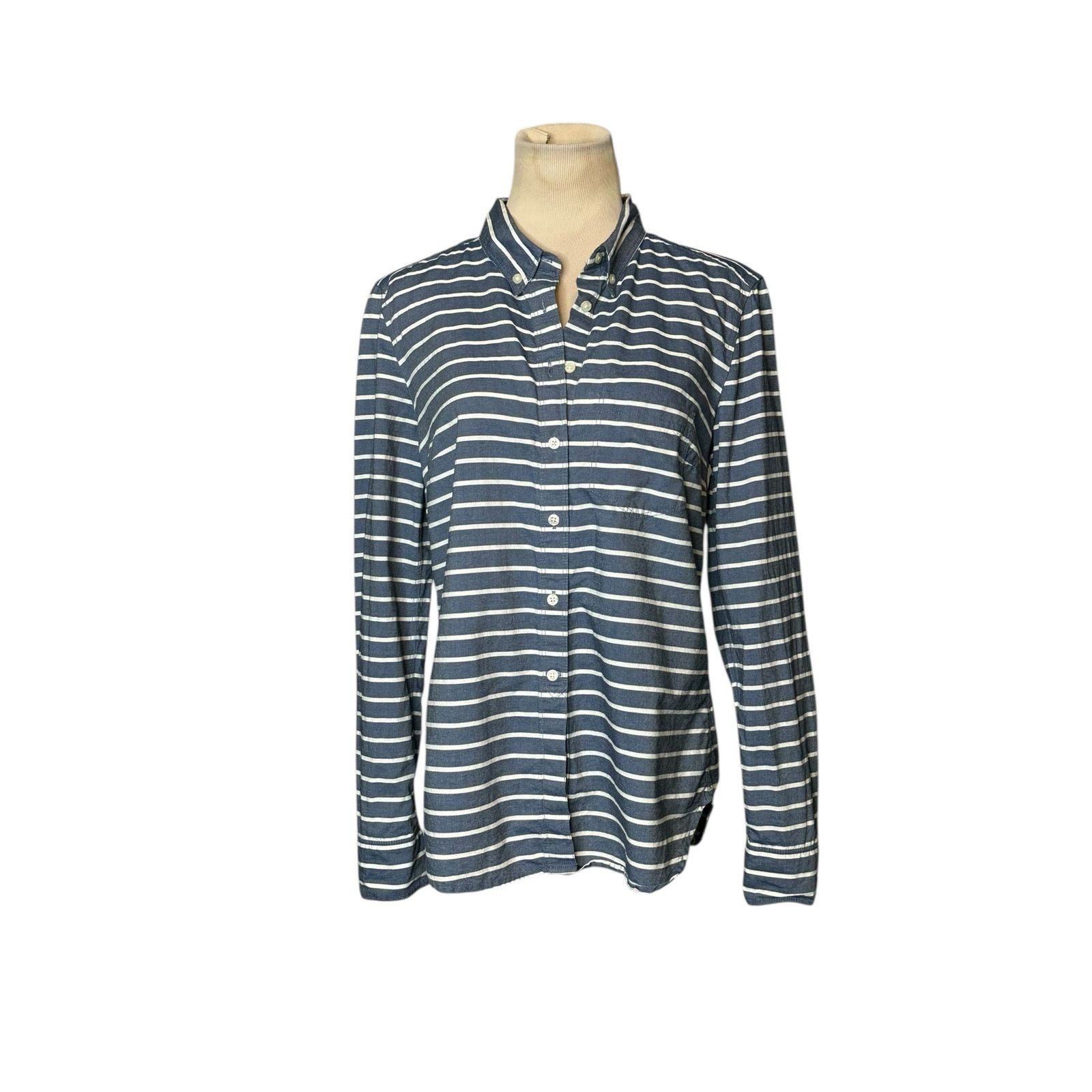 Gap Gap blue white stripes long sleeves button shirt size Small Size S / US 4 / IT 40 - 17 Thumbnail