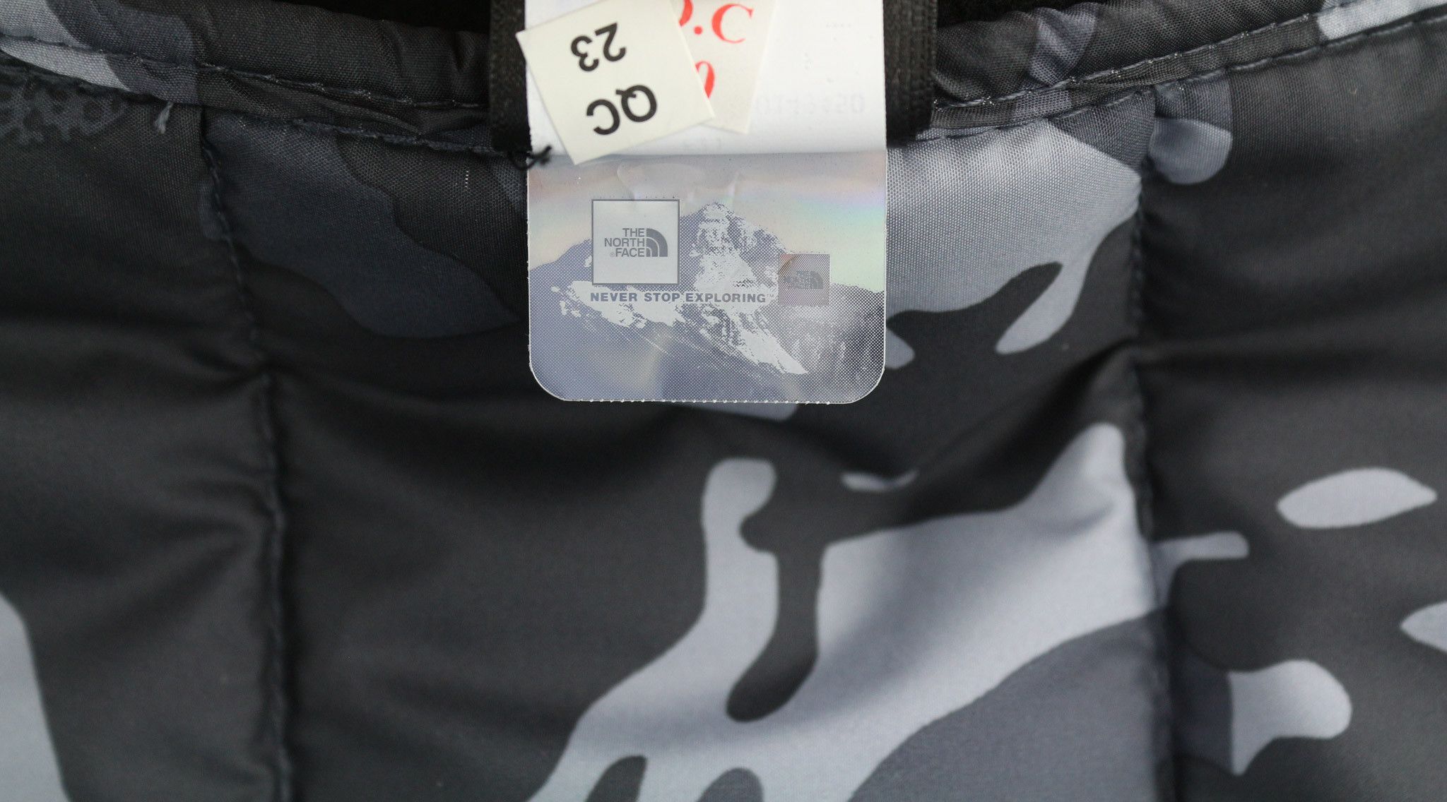 The North Face NEW WADDED XS Insulation Quilted Camouflage Waistcoat 82287 Size US M / EU 48-50 / 2 - 11 Thumbnail