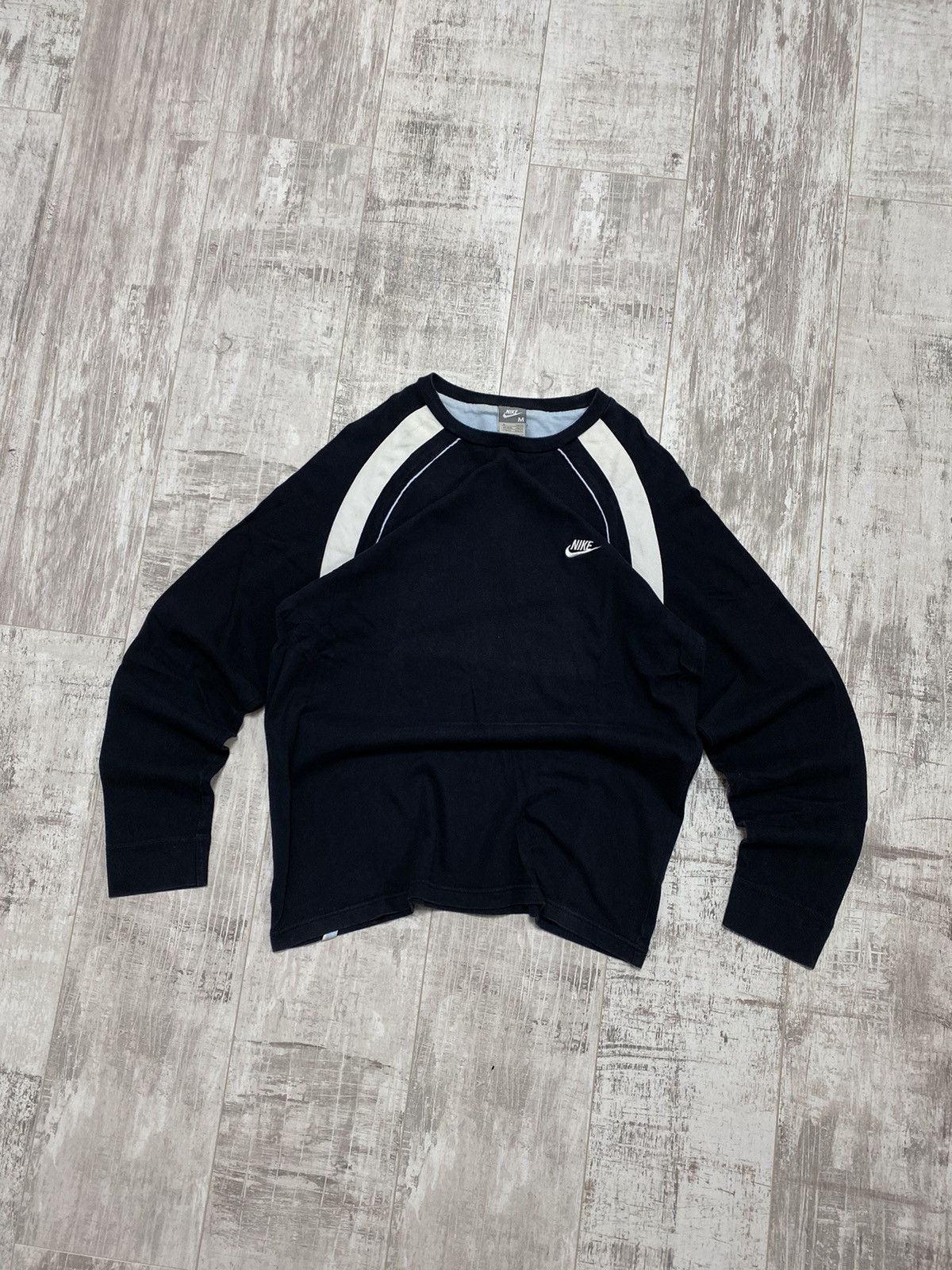 Nike × Vintage 🔥VINTAGE Y2K NIKE LONG SLEEVE T-SHIRT MINI SWOOSH LOGO Size US M / EU 48-50 / 2 - 1 Thumbnail