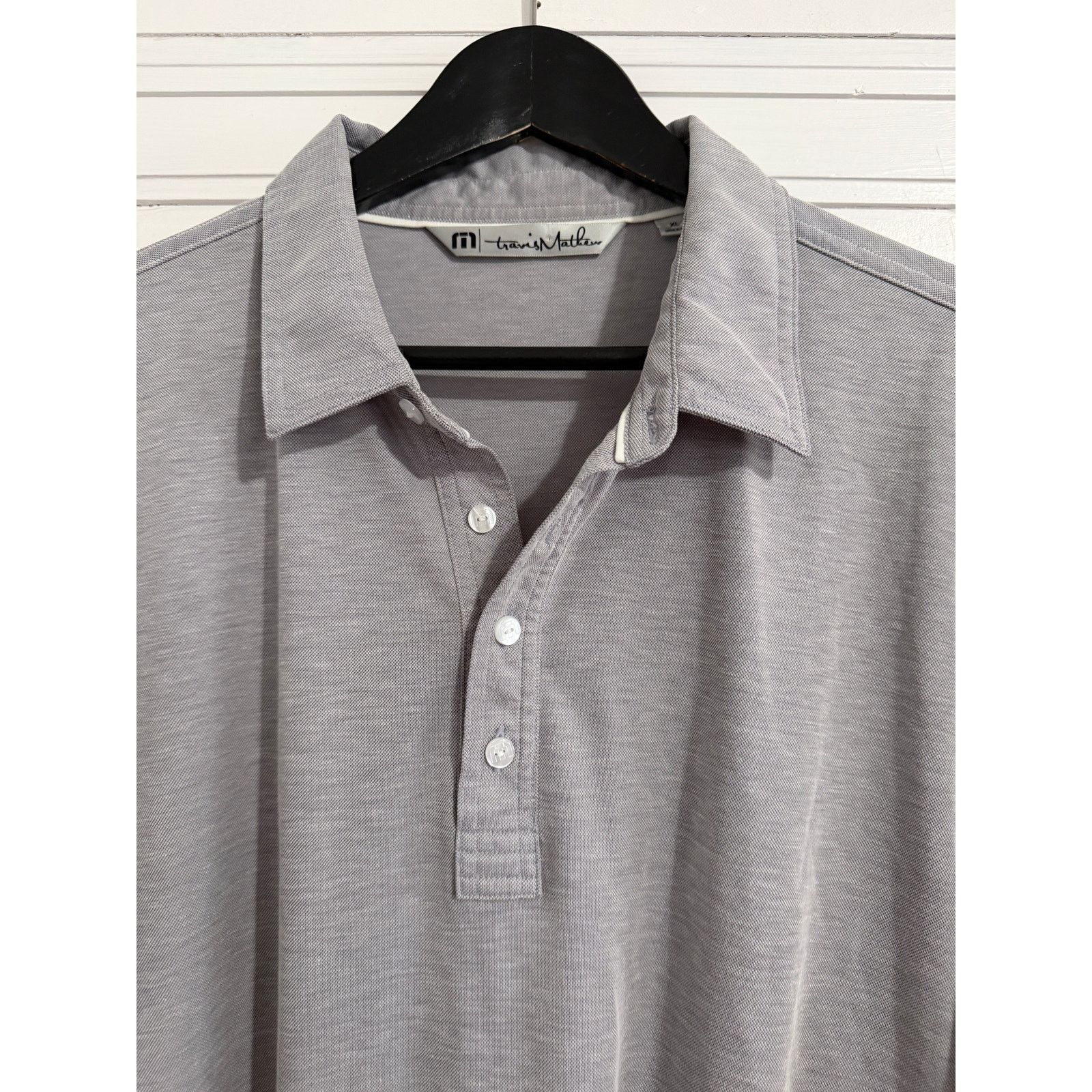 TravisMathew TravisMathew Gray Polo Shirt Men's Size XL Size US XL / EU 56 / 4 - 2 Thumbnail