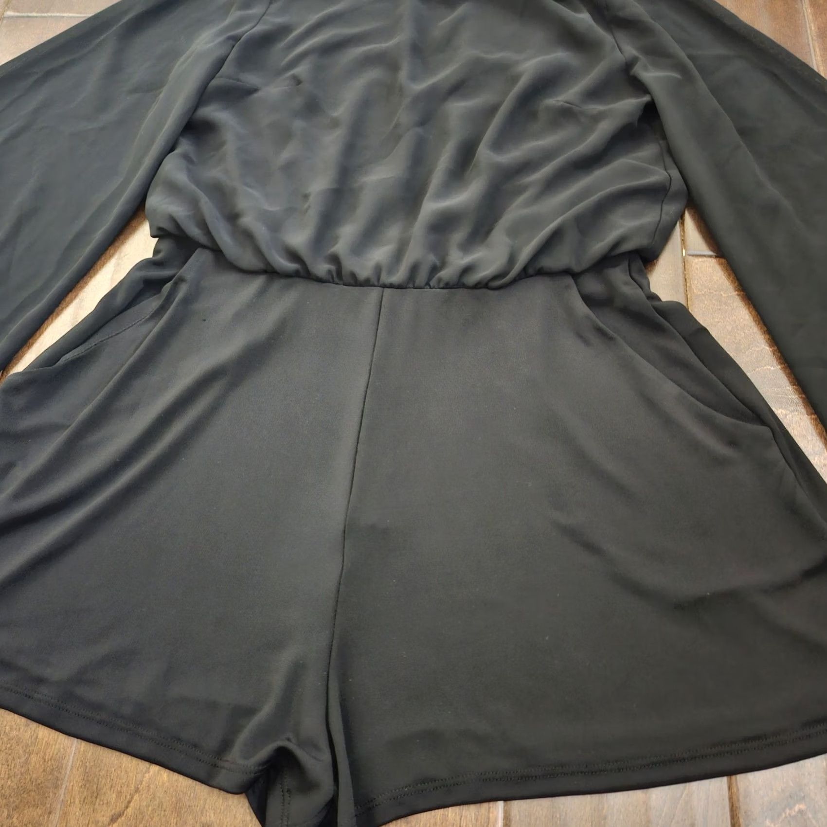 Topshop Topshop Romper Shirt Bell Sleeve Black 6 Womens Regular One-Piece Dressy Romper Size 28" / US 6 / IT 42 - 6 Thumbnail