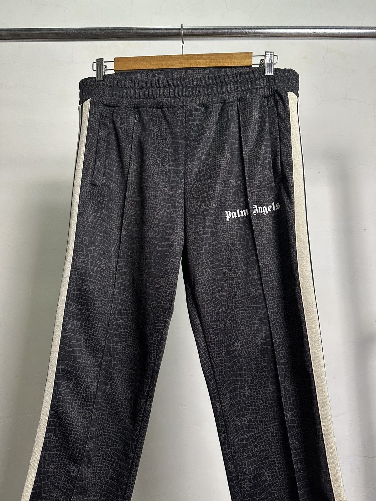 Palm Angels Palm Angels Snake Skin Side Tape Pants Size US 38 / EU 54 - 1 Thumbnail