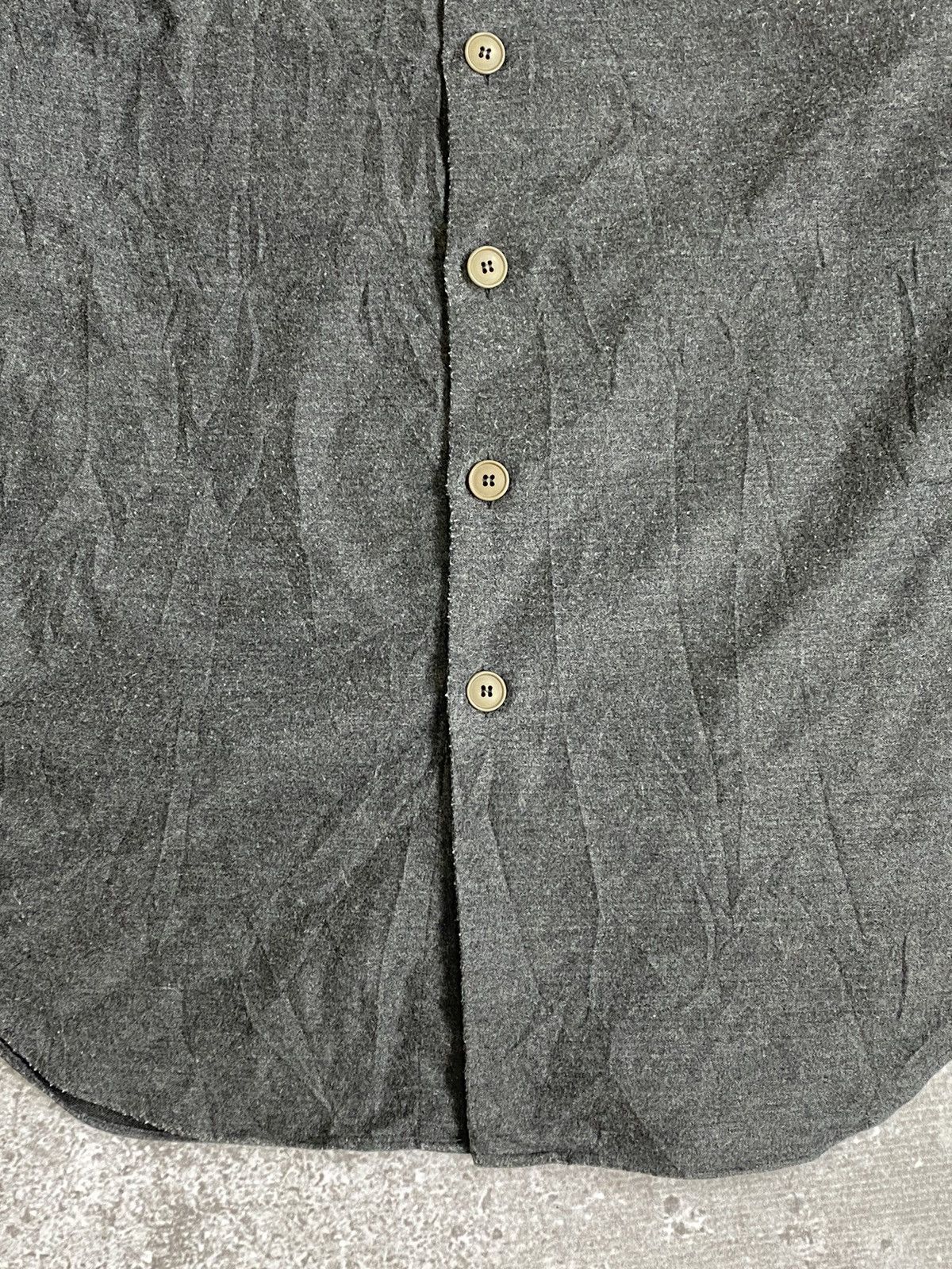 Armani Collezioni Armani collezioni dark grey button shirt Size US L / EU 52-54 / 3 - 3 Thumbnail