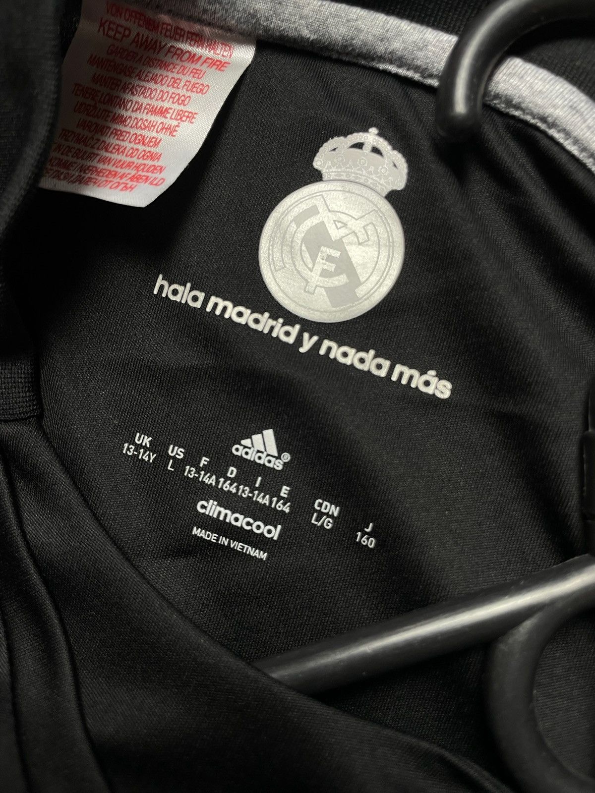 Adidas × Vintage Vintage adidas Real Madrid size Xs black rare away Size US XS / EU 42 / 0 - 3 Thumbnail