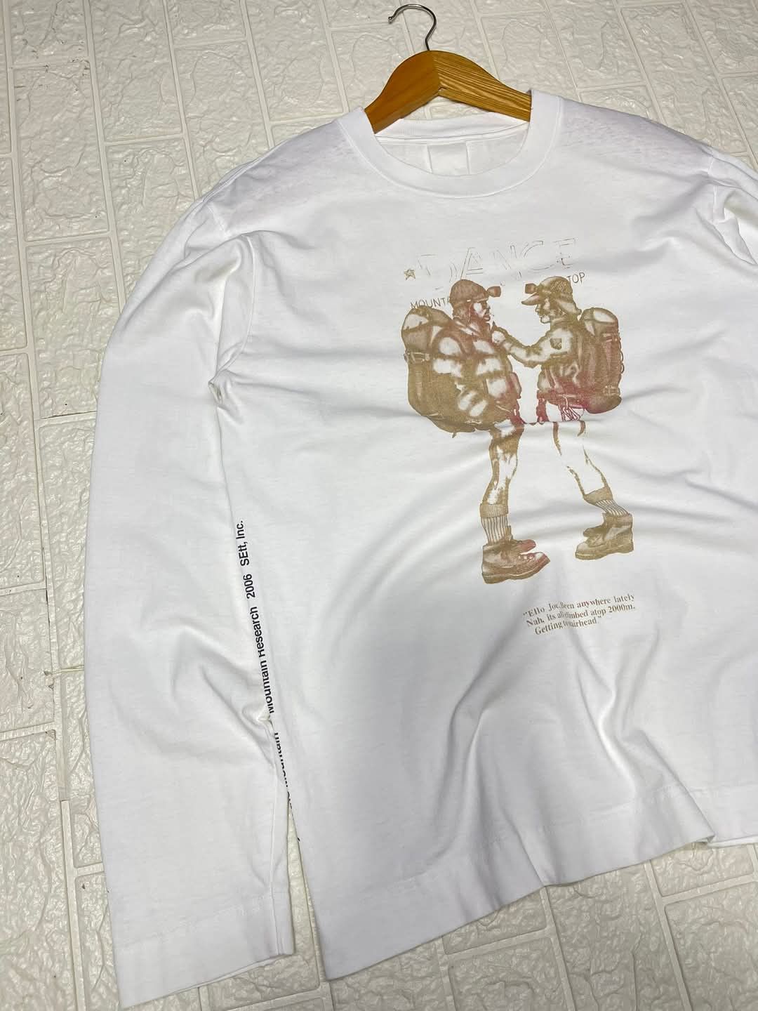 General Research Mountain Research SS2010 “Two Mountaineers" colorway rare Size US M / EU 48-50 / 2 - 5 Thumbnail