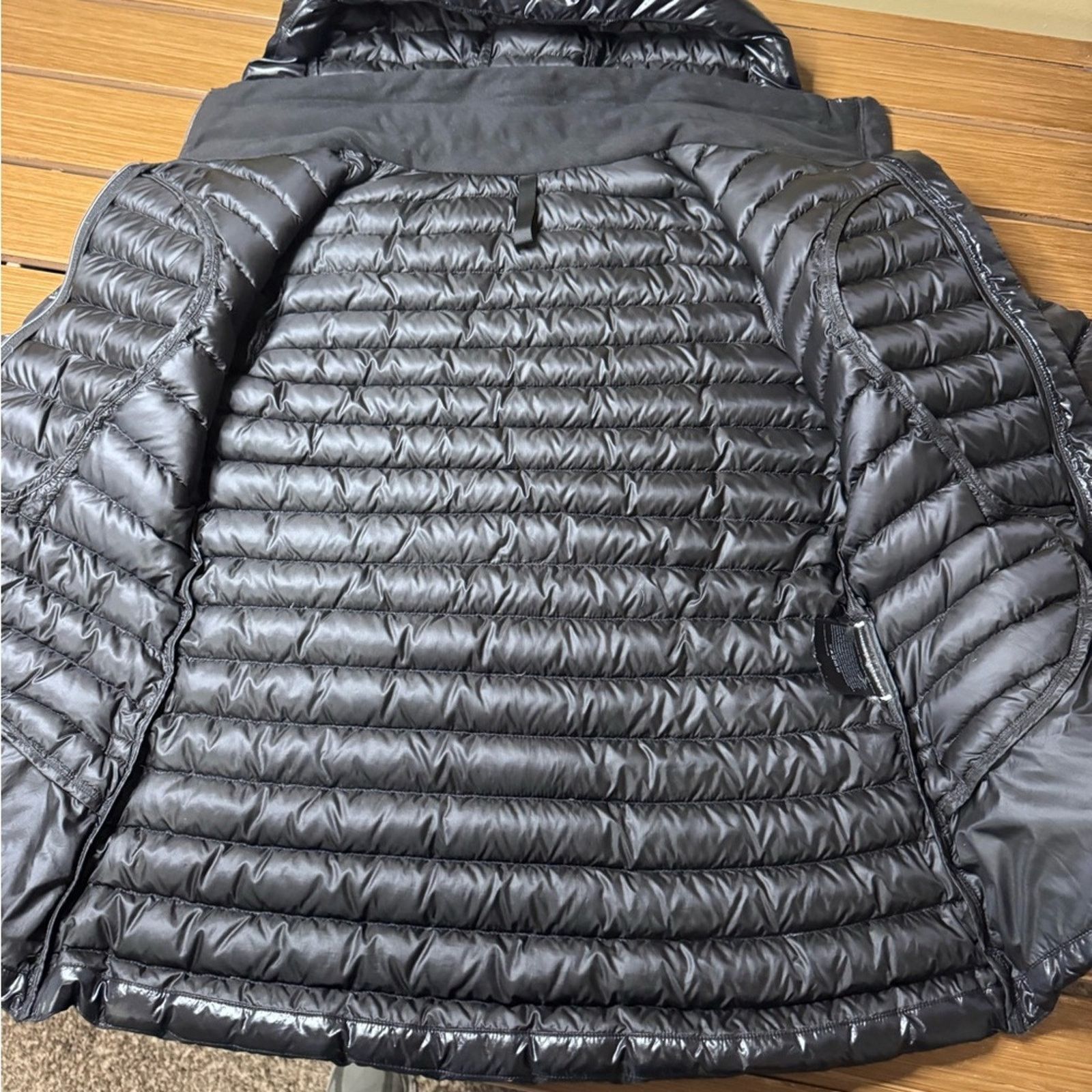 Lululemon Women’s Lululemon Pack It Down Jacket Black Shine size 6 Size M / US 6-8 / IT 42-44 - 3 Thumbnail