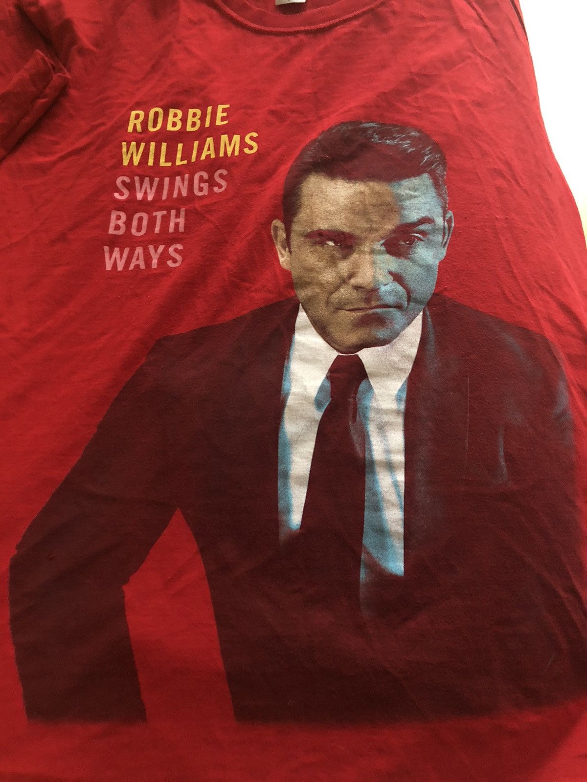 Vintage ROBBIE WILLIAMS SWINGS BOTH WAYS TEE SHIRT Size US L / EU 52-54 / 3 - 2 Thumbnail