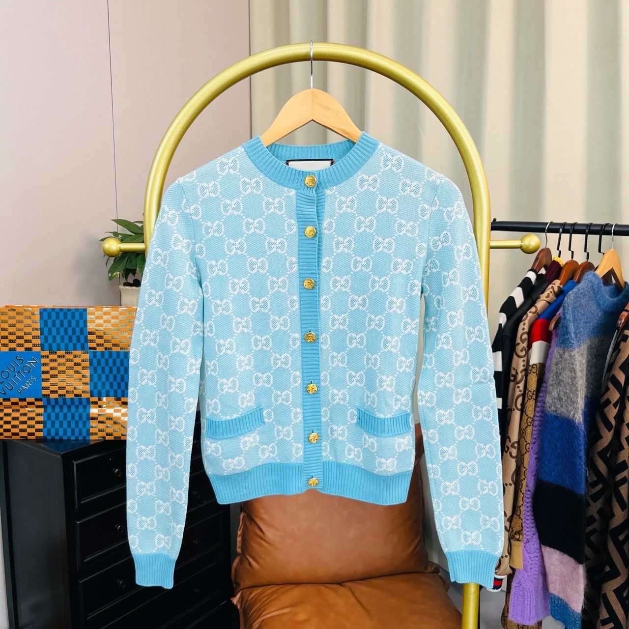 Gucci Gucci Blue full-print gold button cardigan sweater 2501-Nex Size US XS / EU 42 / 0 - 1 Thumbnail