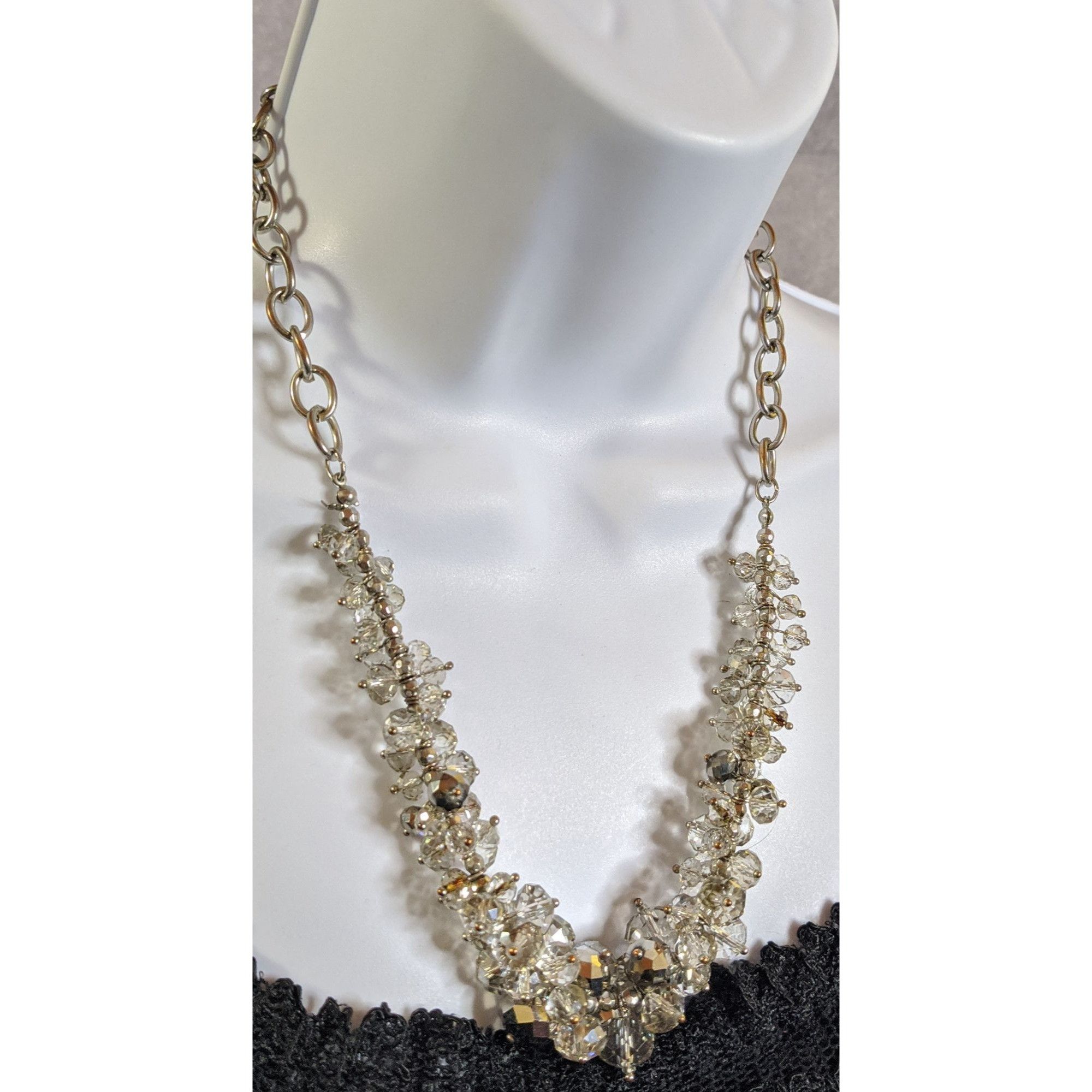 Vera Wang Elegant Glam Simply Vera Vera Wang Crystal Bead Cluster Neck Size ONE SIZE - 4 Thumbnail