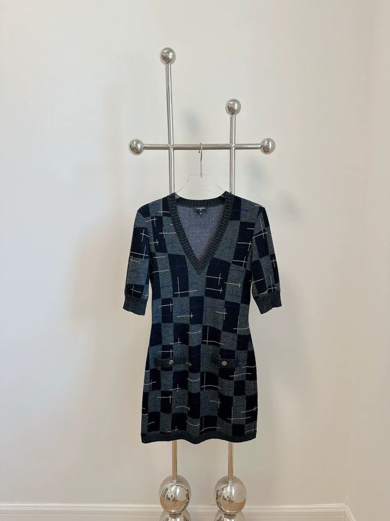 Chanel Chanel 21B cashmere knitted dress Size XXS / US 00 / IT 34 - 1 Thumbnail