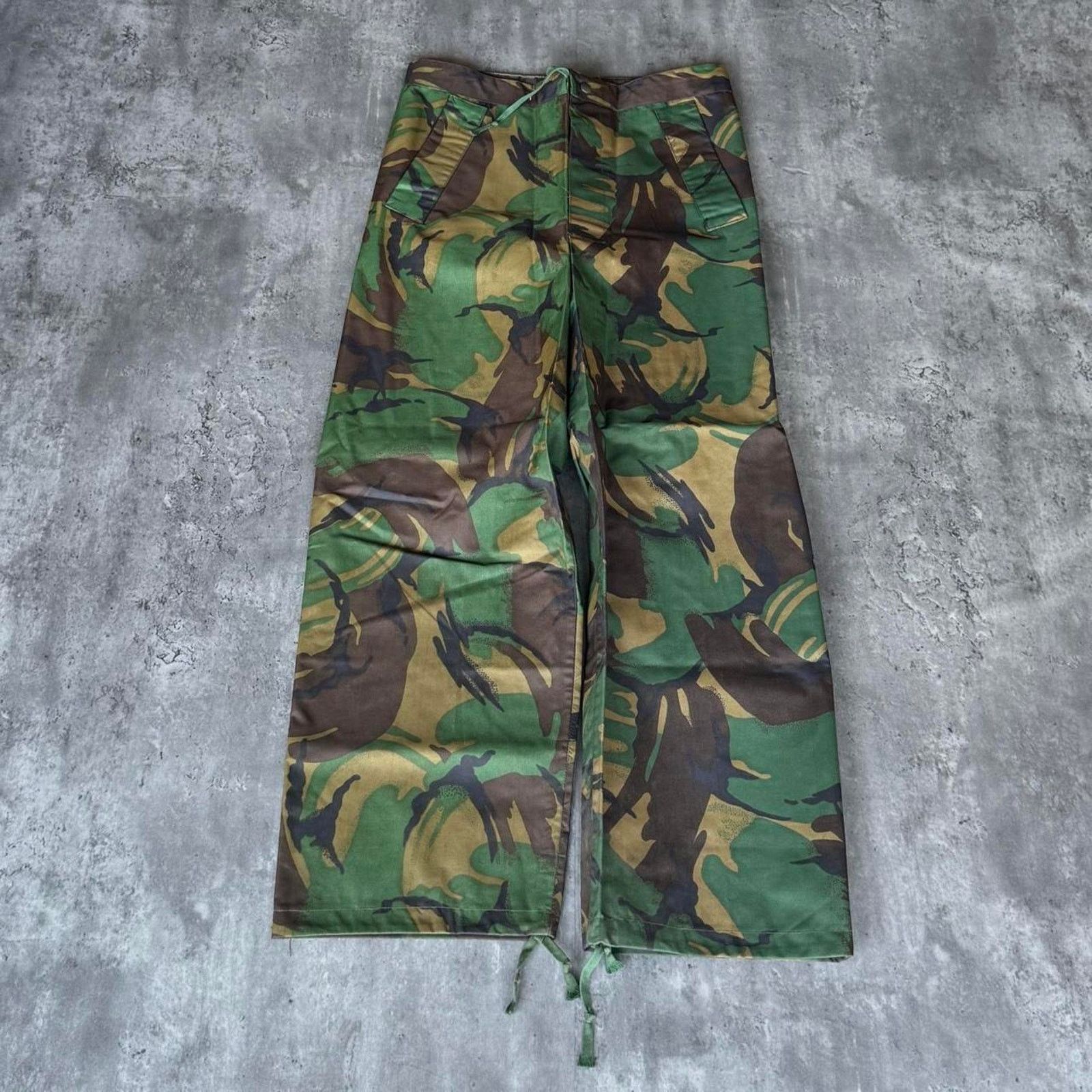 Goretex Vintage Y2K Camo Baggy Rainwear Gore-Tex Style Utility Pants Size US 33 - 1 Thumbnail