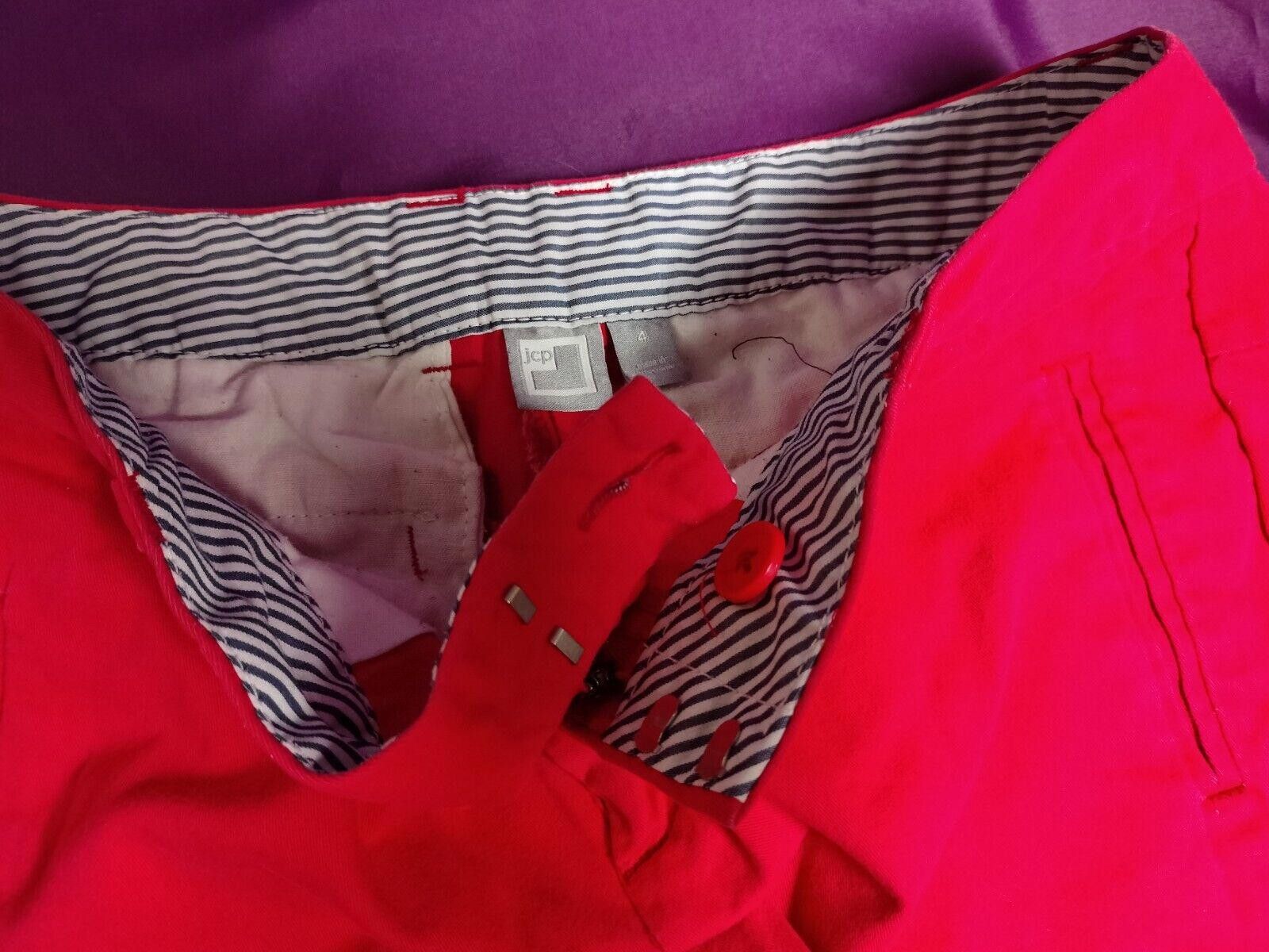 Designer JCP Red Shorts Size 4 Size 27" / US 4 / IT 40 - 3 Thumbnail