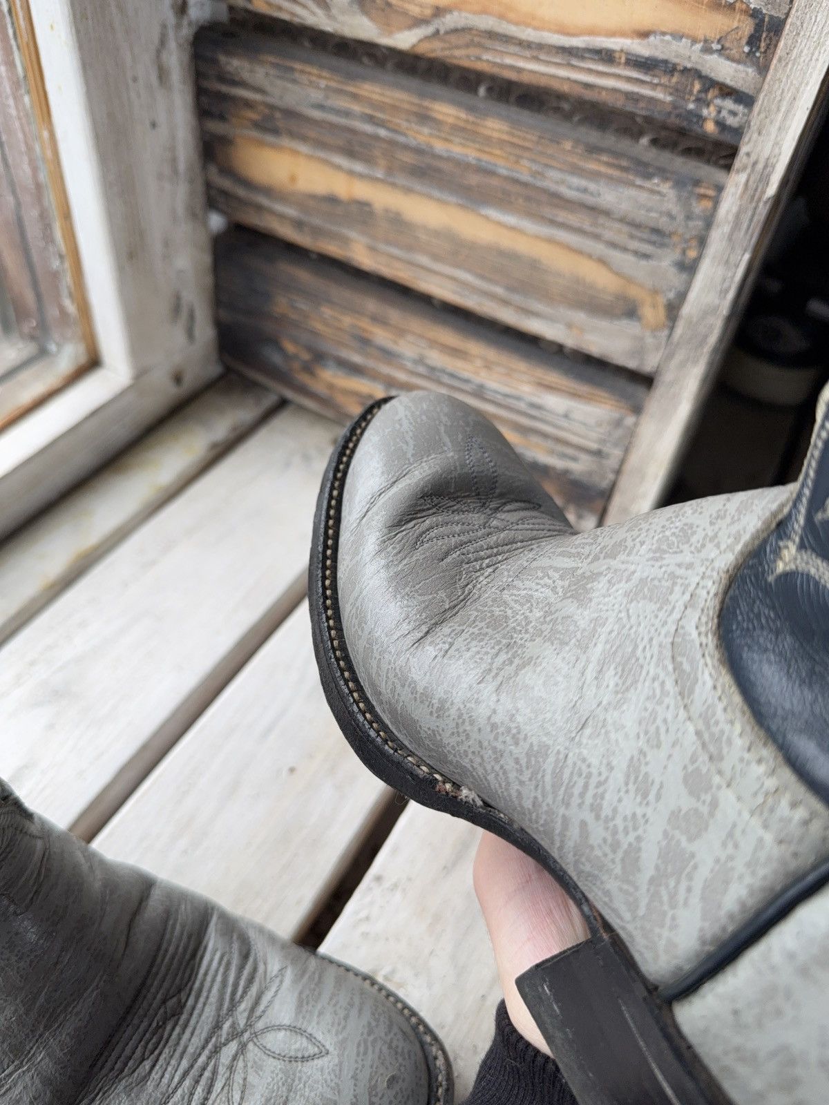 Tony Lama 00s Tony Lama M8119 Gray Navy Leather Cowboy Boots 7 R USA Size US 7 / EU 40 - 15 Thumbnail