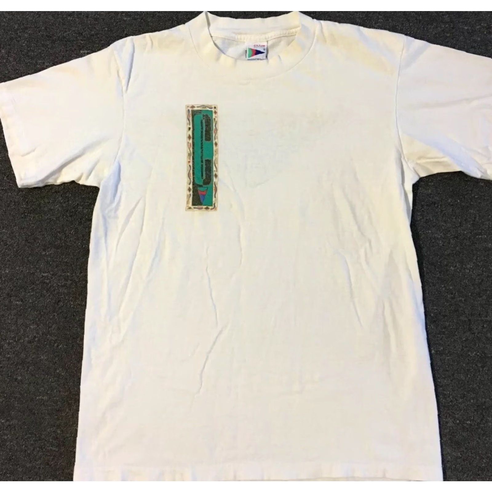 Vintage VINTAGE Club Sportswear T-Shirt Men L White 90s Surf Grunge Punk single stitch faded distressed Shirt USA Beach Ocean Tropical Sports Retro Rock Size US L / EU 52-54 / 3 - 2 Thumbnail