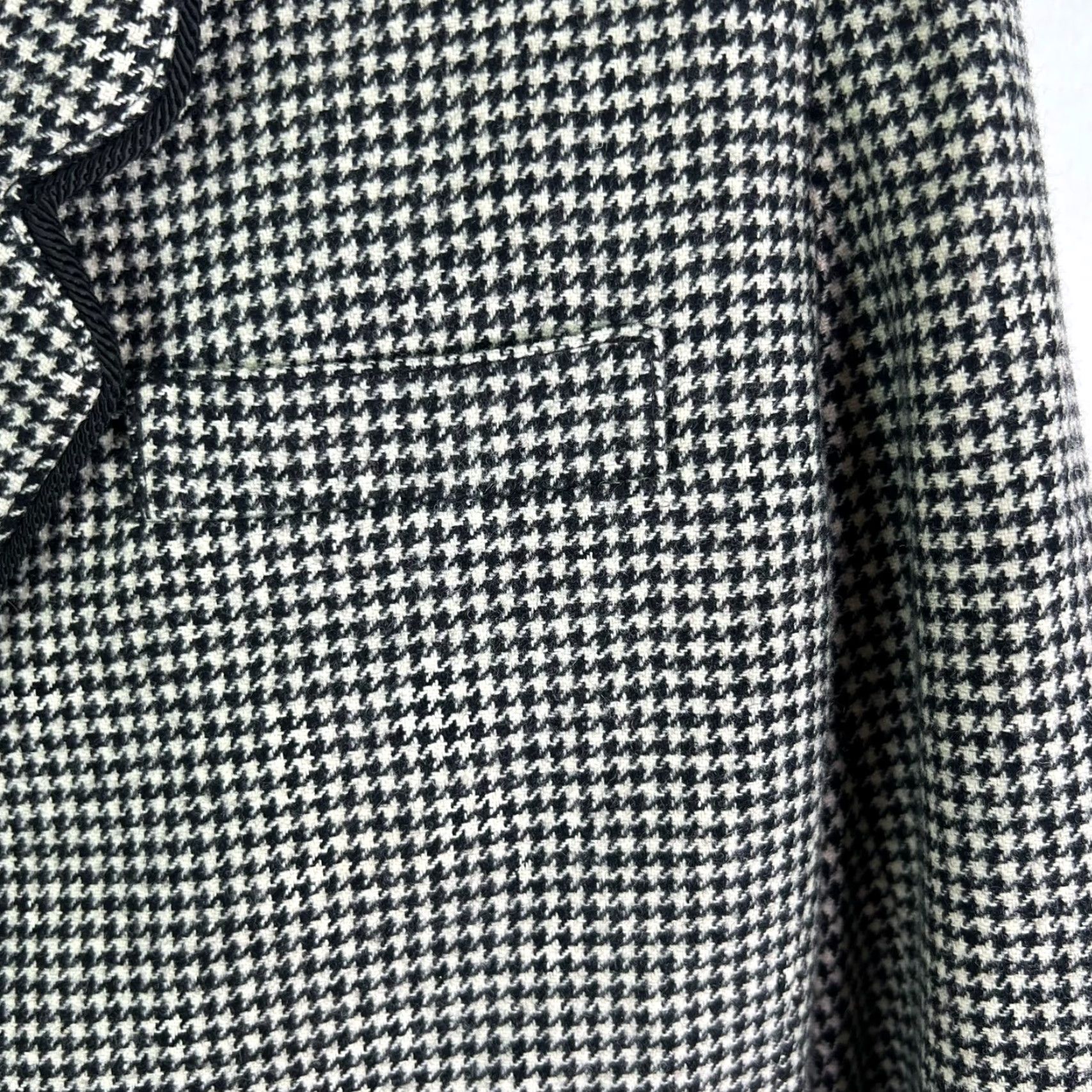 Spellbound VINTAGE Daniel Spellbound Blazer Skirt Set 14 Black/White Houndstooth Wool Blended Blazer Skirt 2 Piece Women Tailored Notch 80s Suit Set Womens Size 36" / US 14 / IT 50 - 3 Thumbnail
