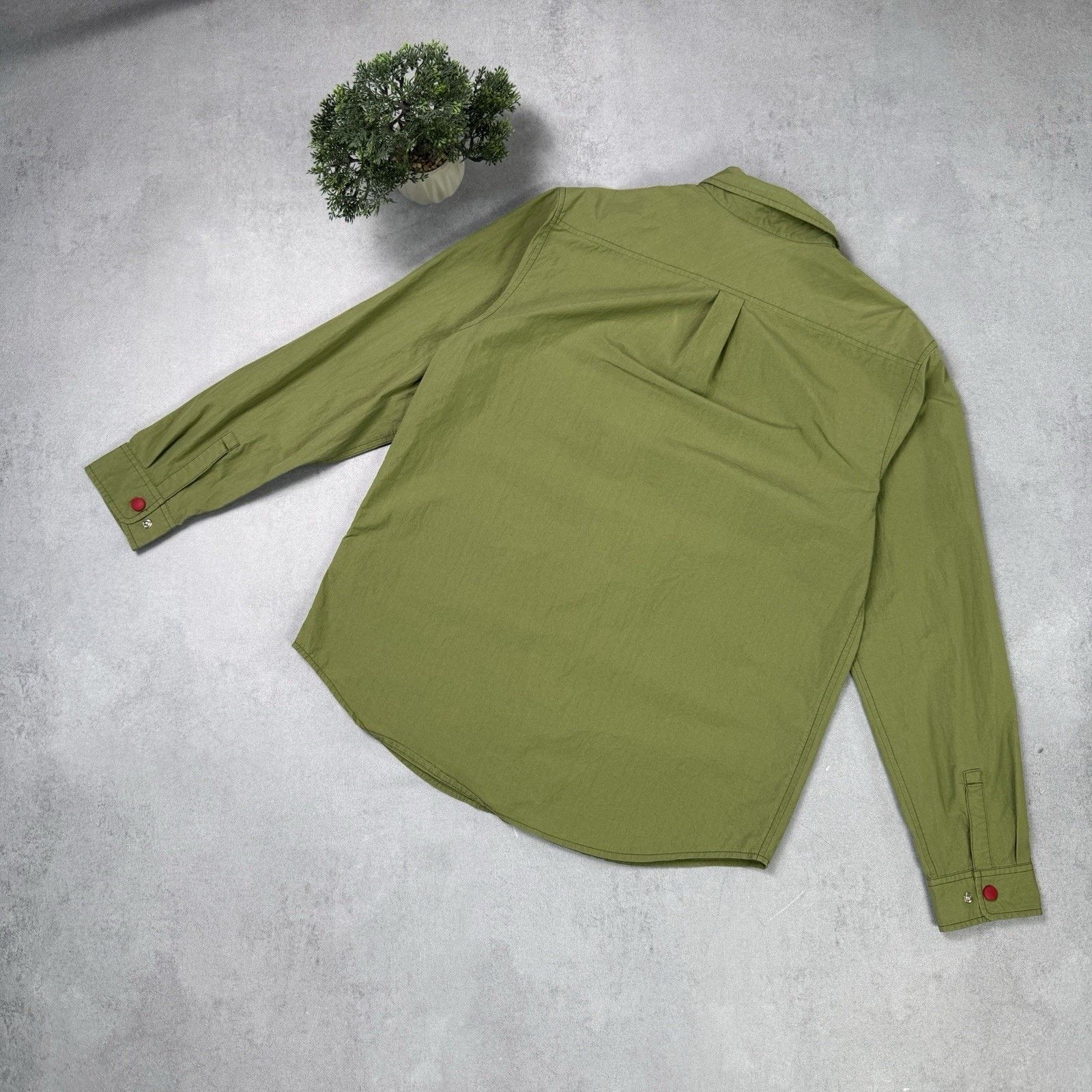 Burton Burton AK Men Linght Overshirt Jacket Nylon Green Size L Size US L / EU 52-54 / 3 - 15 Thumbnail