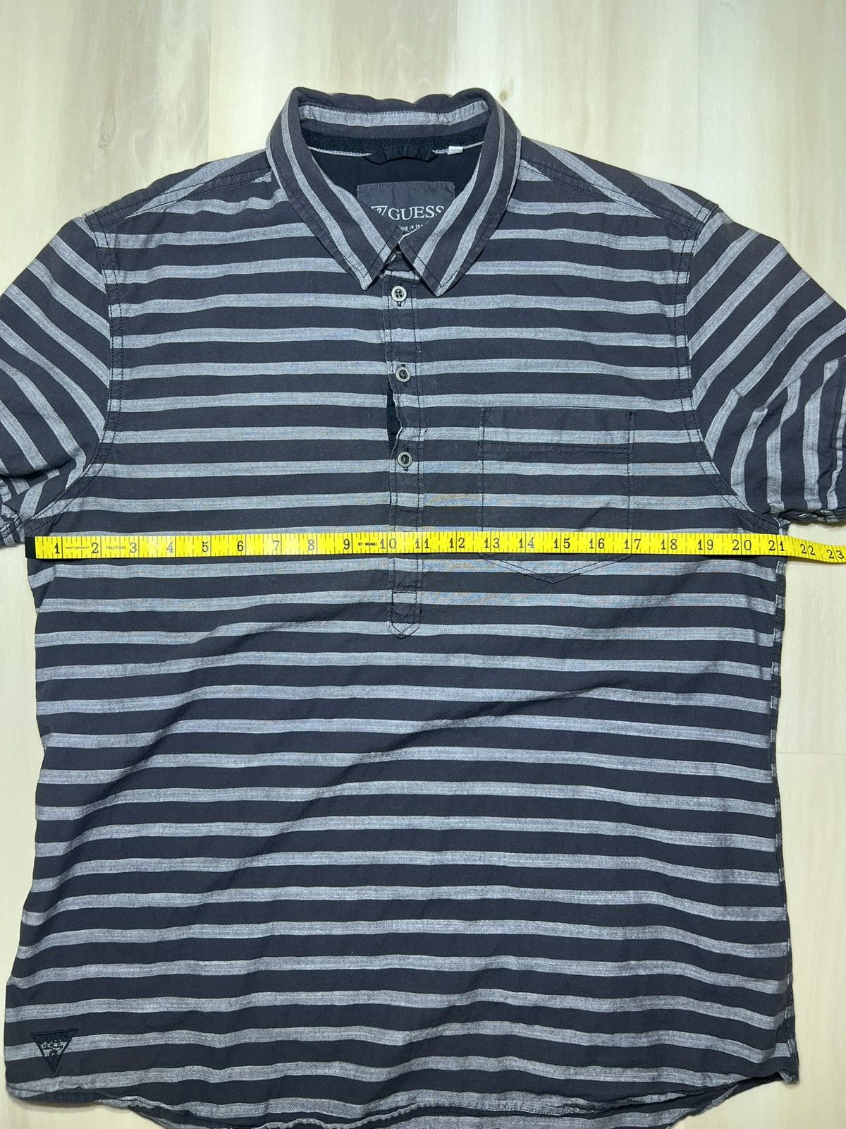 Guess GUESS Men's Black Striped Grunge Polo Shirt Size L Slim Fit Size US L / EU 52-54 / 3 - 5 Thumbnail
