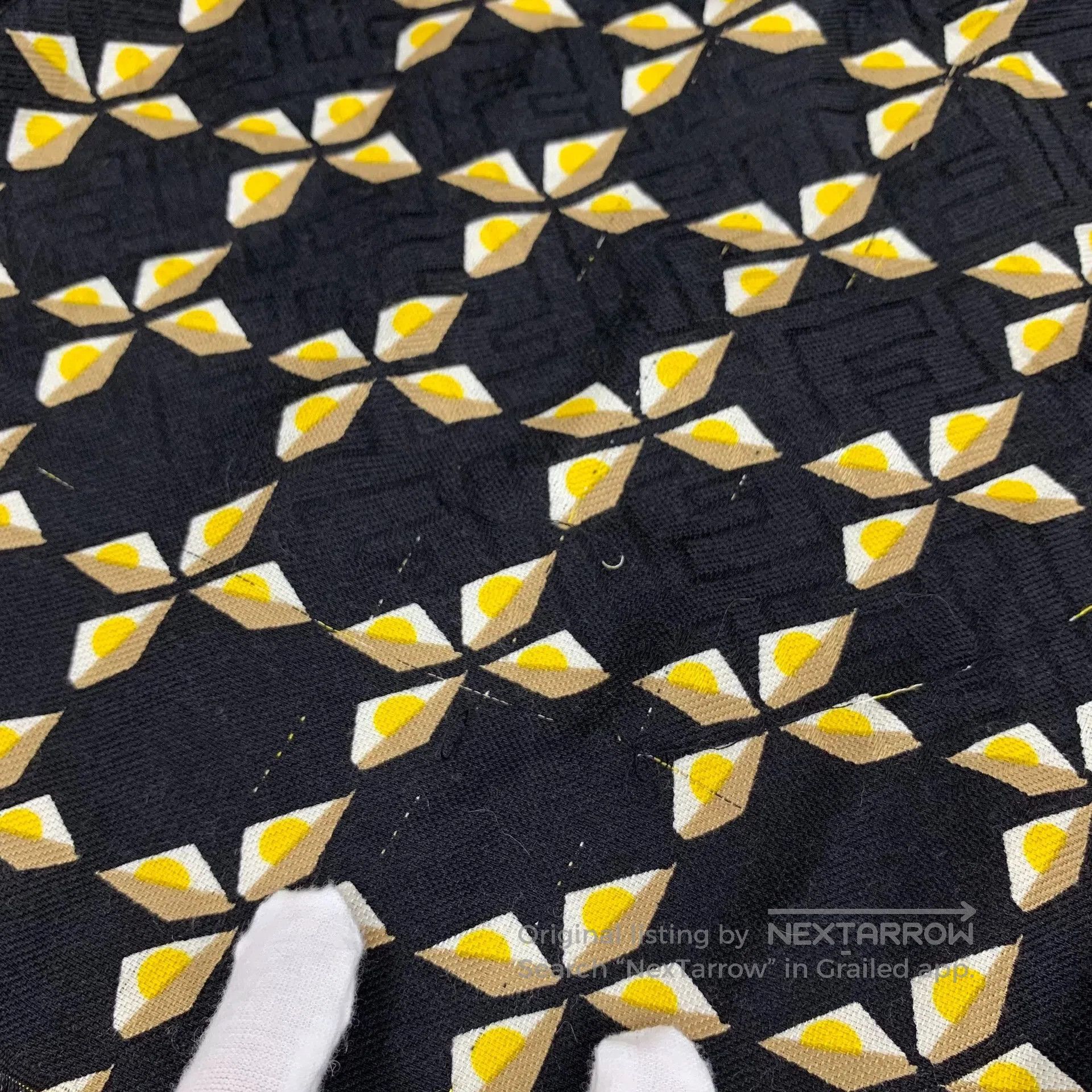 Fendi fendi geometric print silk shawl coat. Size US S / EU 44-46 / 1 - 6 Thumbnail