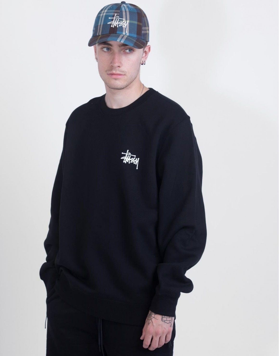 STÜSSY Graffiti Script Basic Crewneck