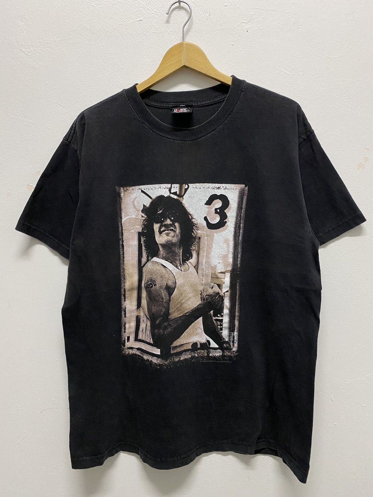 Band Tees Vintage Van Halen Who The Fxxk Is Eddie 90s t shirt Size US L / EU 52-54 / 3 - 2 Thumbnail