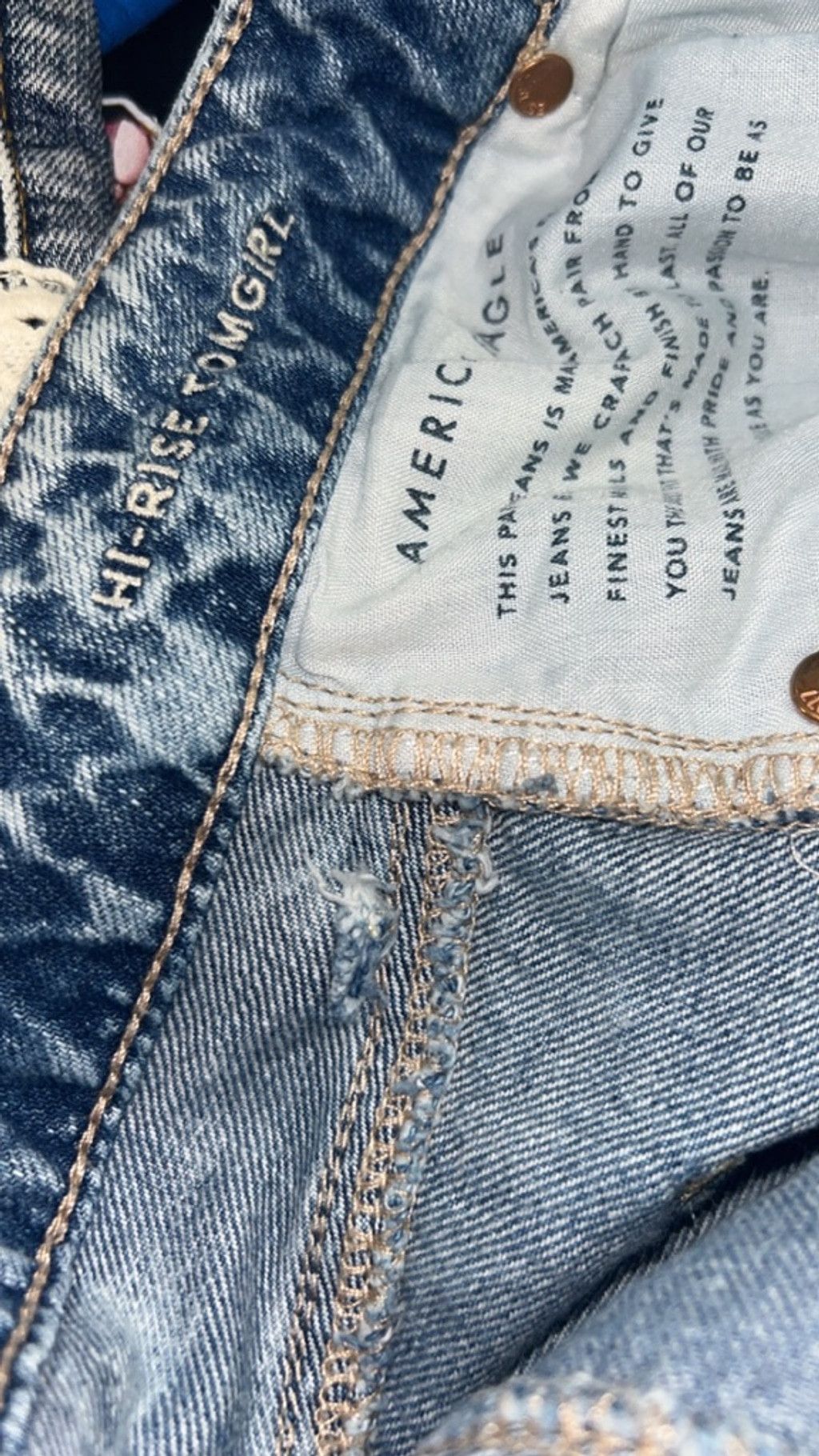 American Eagle Outfitters American Eagle High Rise Distressed Jeans Size 6 Light Blue Size 28" / US 6 / IT 42 - 4 Thumbnail