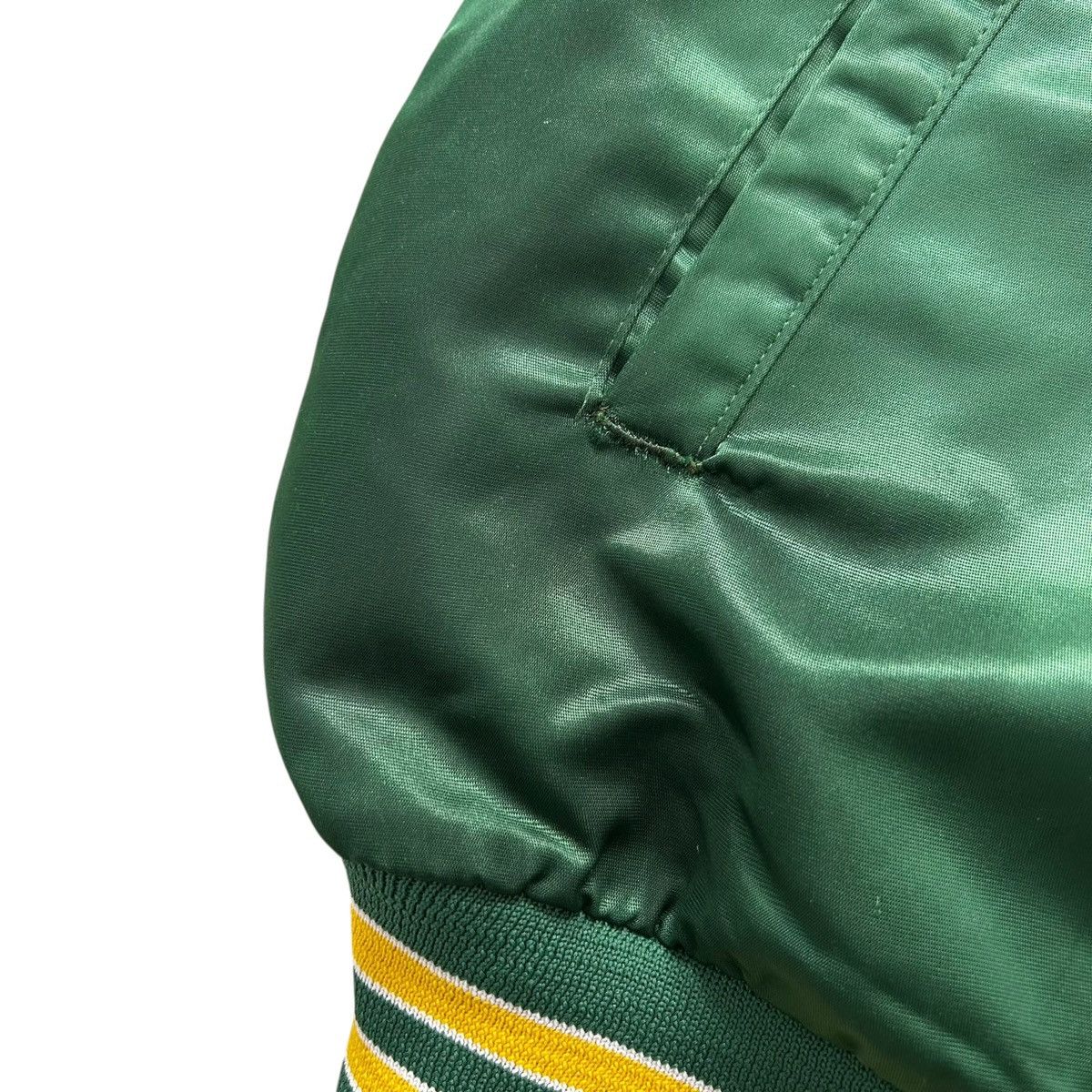 MLB VTG 90s OAKLAND ATHLETICS CHALK LINE SATIN SPELL OUT JACKET Size US L / EU 52-54 / 3 - 9 Thumbnail