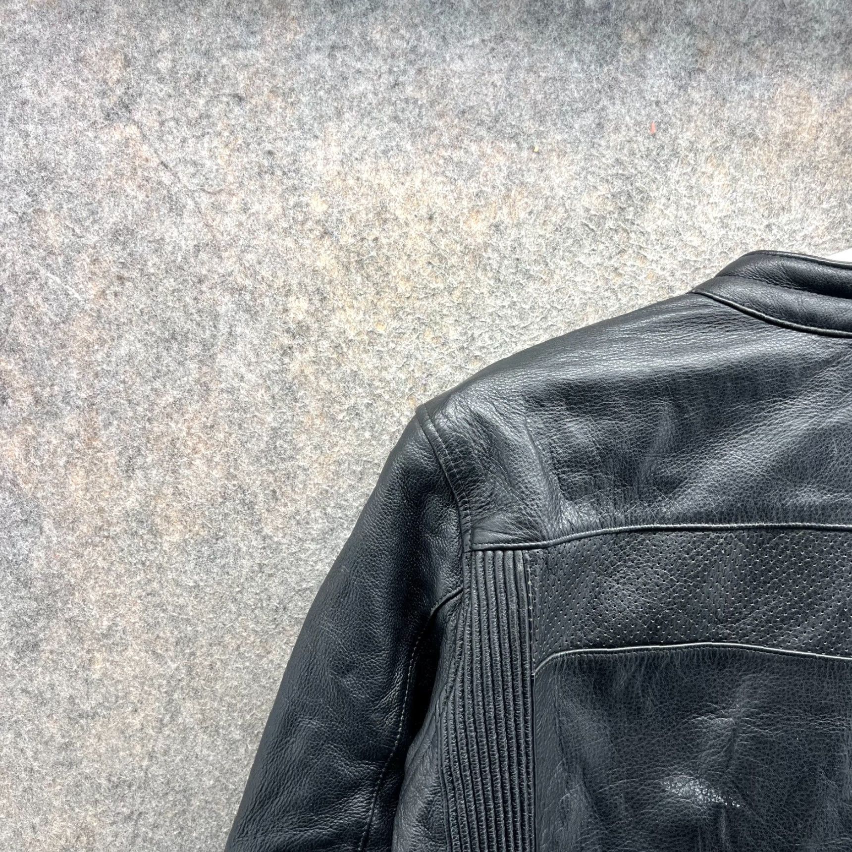 Harley Davidson VINTAGE Harley-Davidson Leather Jacket Womens Small Black 90s Size S / US 4 / IT 40 - 2 Thumbnail