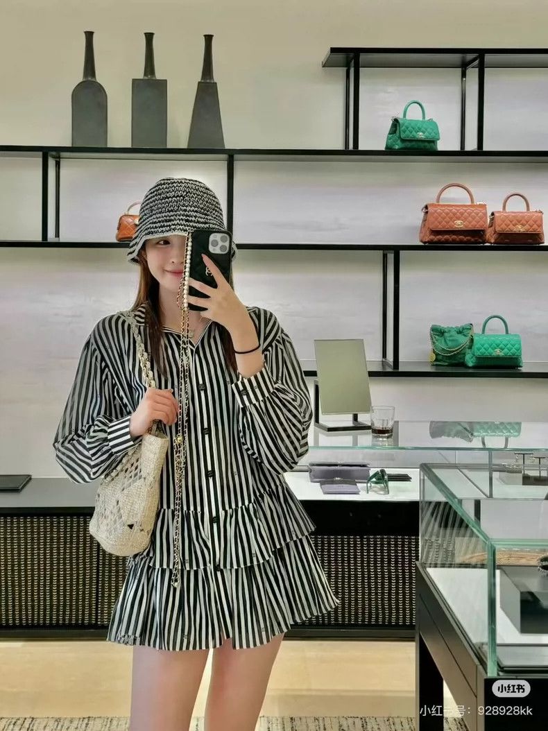 Chanel Chanel Beach series striped shirt skirt Size XS / US 0-2 / IT 36-38 - 2 Thumbnail