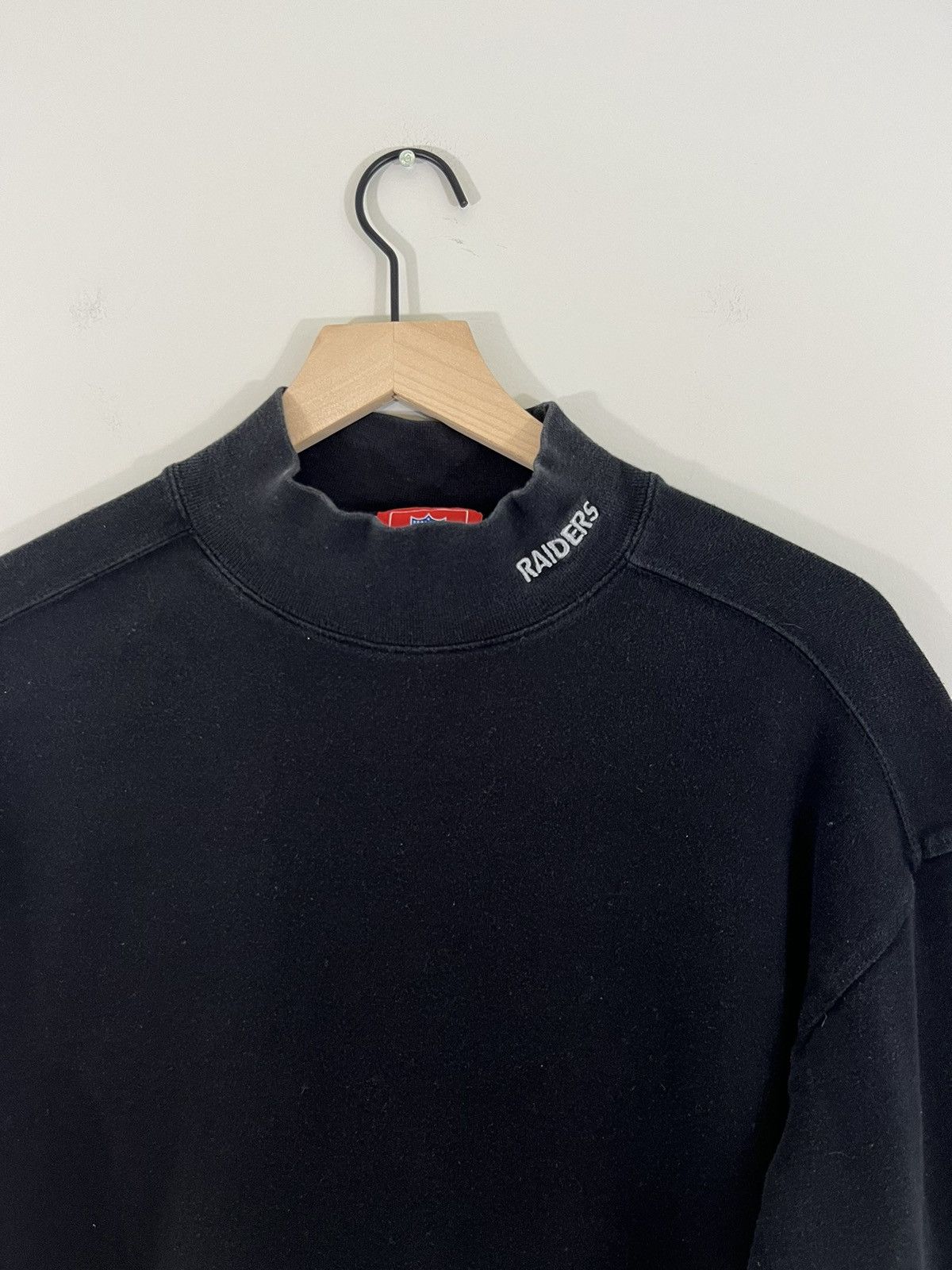 NFL Faded Oakland Raiders Blank Black Turtleneck Shirt Size US L / EU 52-54 / 3 - 2 Thumbnail
