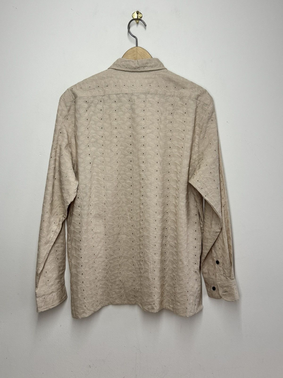 CMMN SWDN CMMN SWDN Beige Embroidered Eyelet Shirt Size 48 Portugal Size US M / EU 48-50 / 2 - 5 Thumbnail