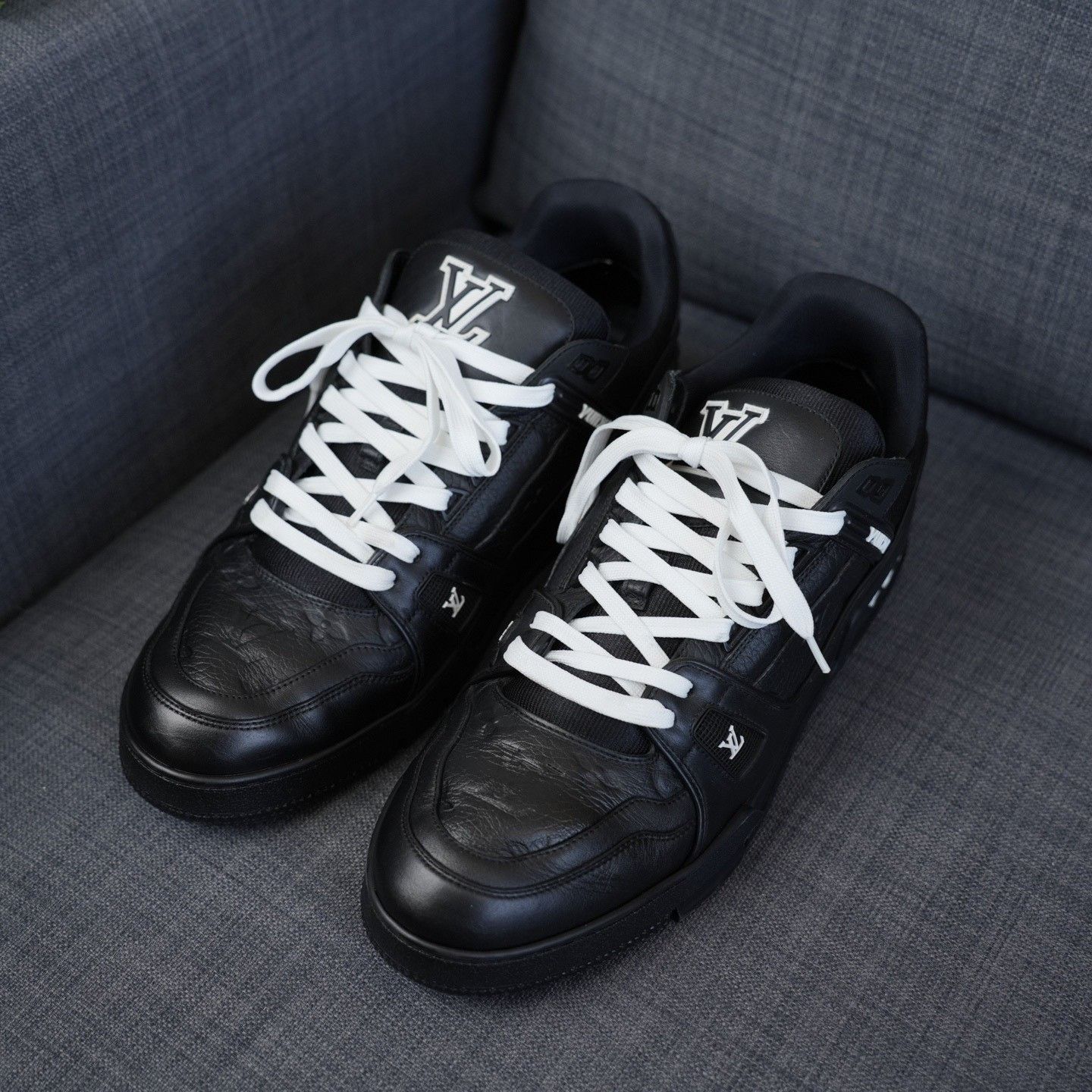 Louis Vuitton Louis Vuitton Training Black Lowtop Sneakers 12 Men Size US 12 / EU 45 - 1 Thumbnail