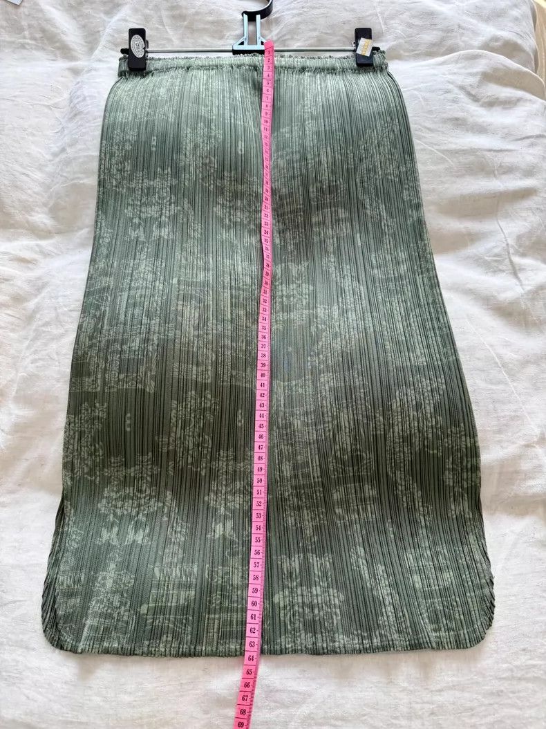 Issey Miyake Issey Miyake Green pleated skirt Size 26" / US 2 / IT 38 - 2 Thumbnail