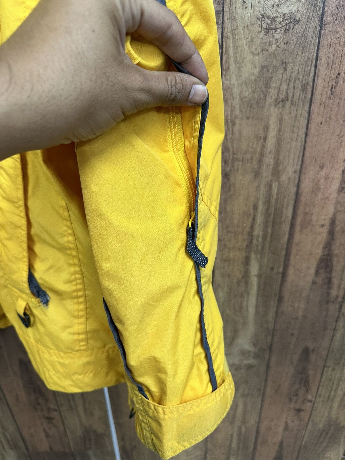 Columbia Vintage Columbia Outdoor Gopcore Jacket Z29 Size US S / EU 44-46 / 1 - 9 Thumbnail