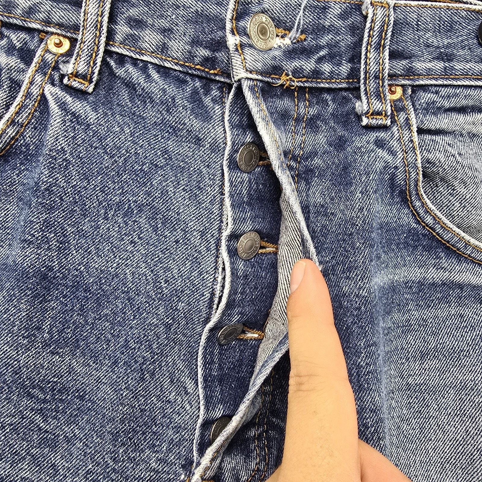 Levi's Vtg Levis 501xx Jeans 36x30 (Fits 34x29 Distressed Whiskers Size US 34 / EU 50 - 3 Thumbnail