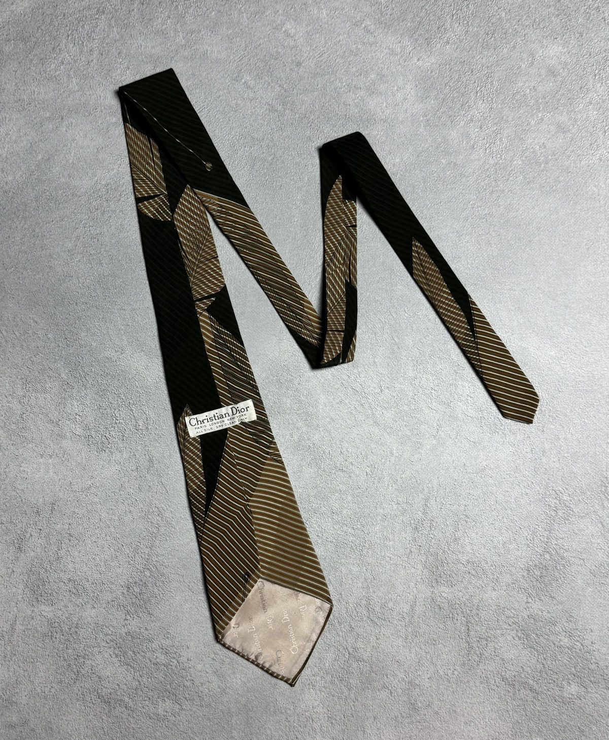 Dior Christian Dior 1990s Vintage 100% Silk Pattern Tie Size ONE SIZE - 1 Thumbnail