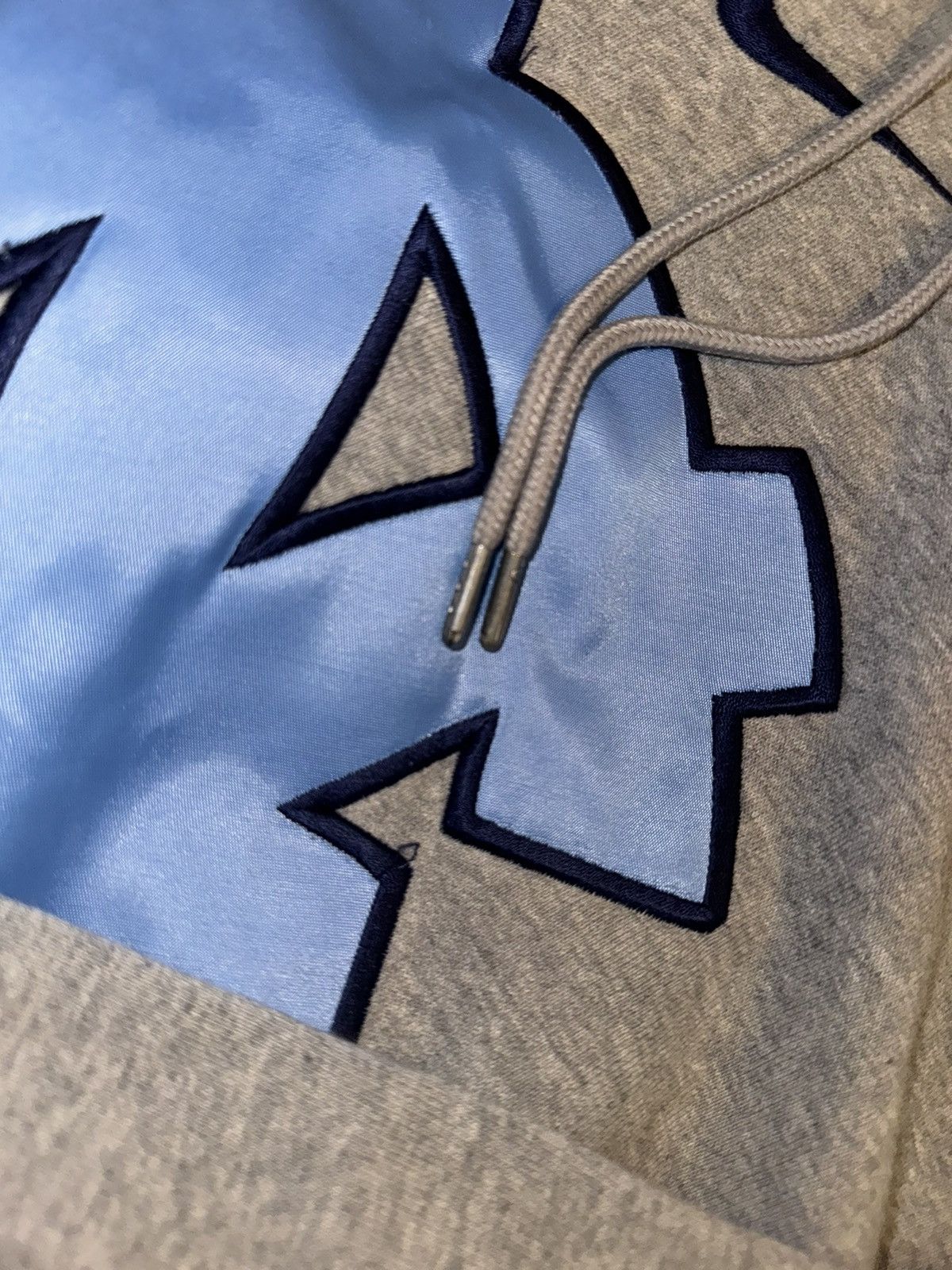Nike × Vintage Vintage Nike North Carolina hoodie Size US M / EU 48-50 / 2 - 6 Thumbnail