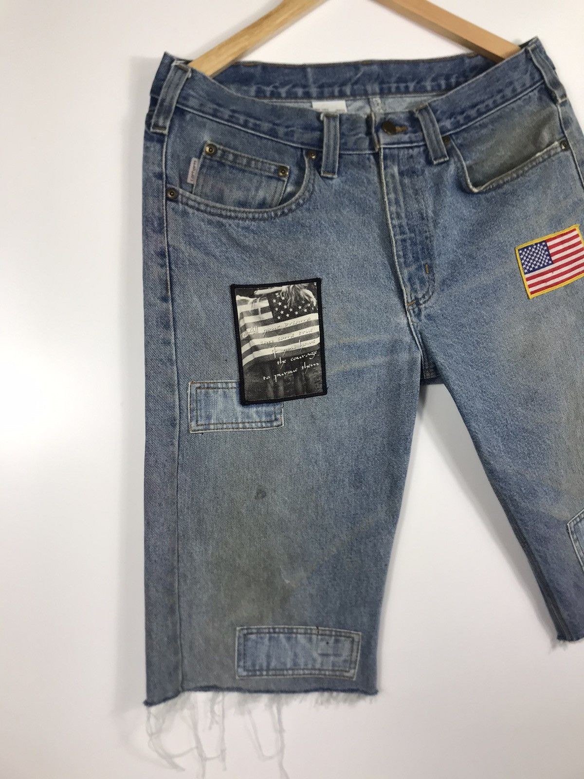 Carhartt ⚡️Light Wash Carhartt Pacthes Denim Jean Shorts 35X24 Size US 35 - 2 Thumbnail