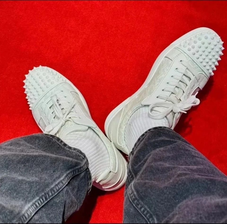 Christian Louboutin Christian Louboutin white low-top sneakers Size US 11.5 / EU 44-45 - 9 Thumbnail