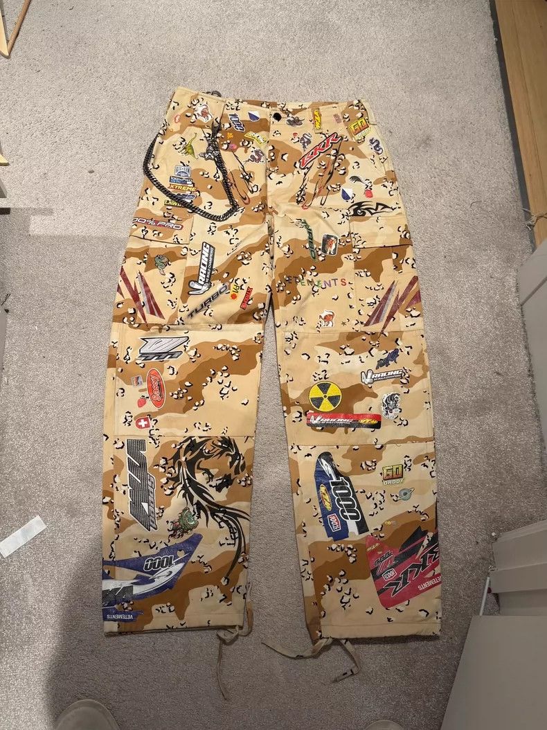 Vetements camouflage pants
