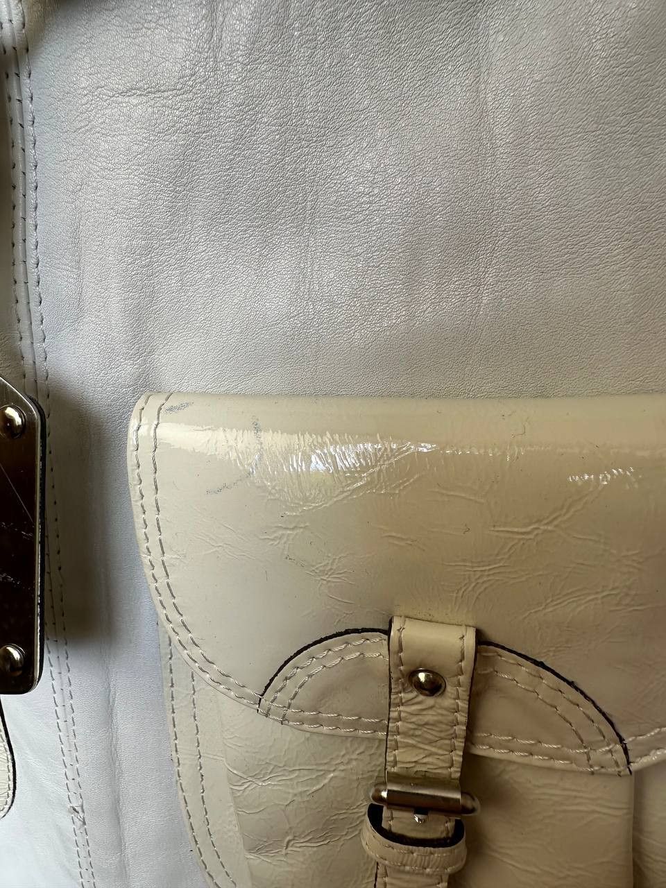 Russell & Bromley Russell & Bromley Leather Shoulder Tote Bag Buckle Size ONE SIZE - 10 Thumbnail