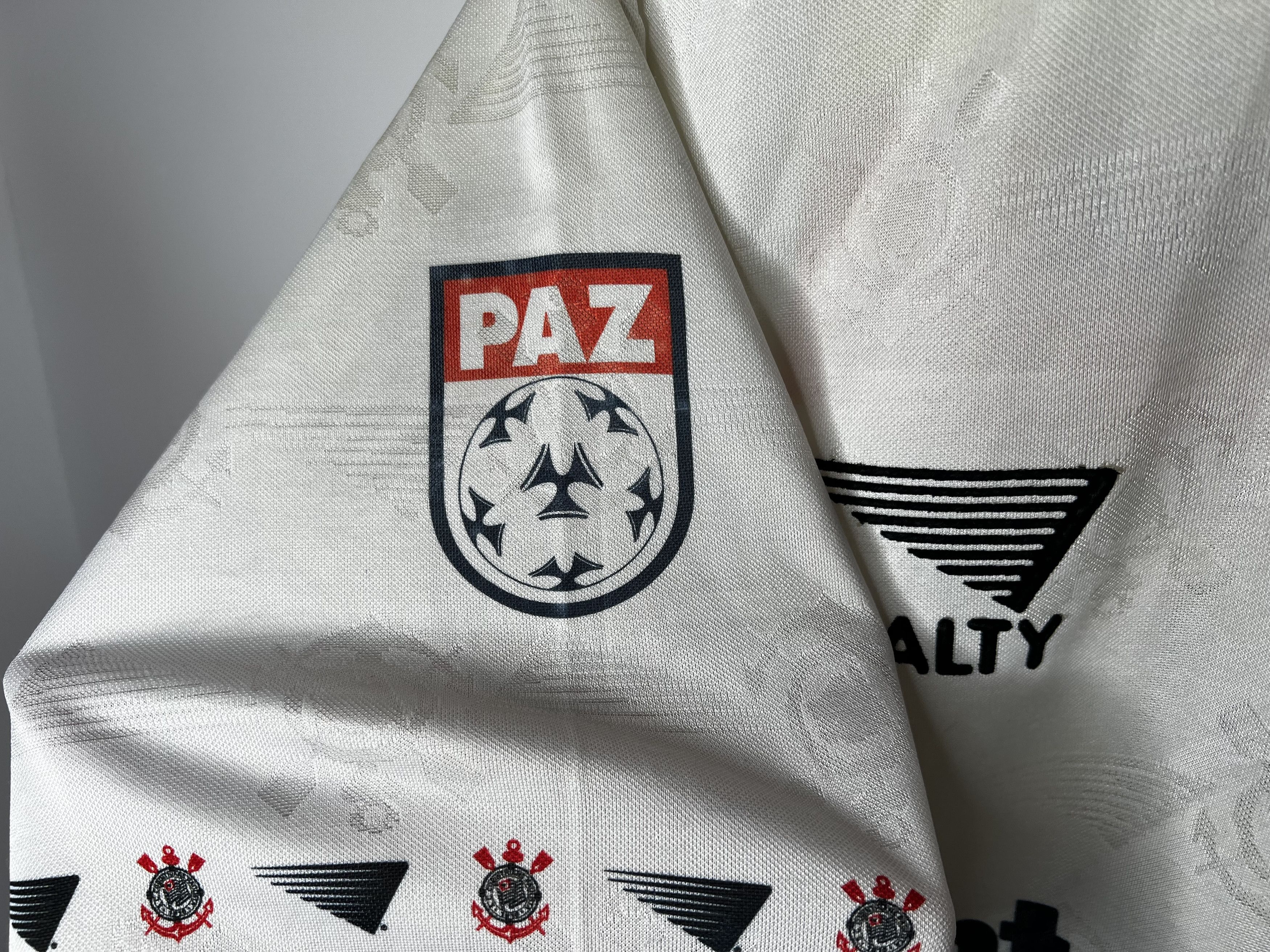 Penalty CORINTHIANS PAULISTA 1995 HOME FOOTBALL SHIRT SOCCER JERSEY Size US L / EU 52-54 / 3 - 7 Thumbnail
