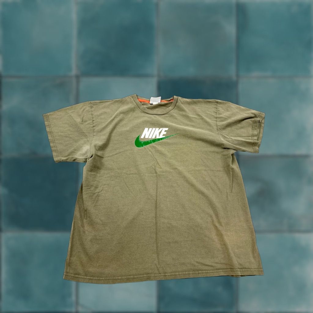 Nike Nike Men's Large Green T-Shirt Logo Outdoor Casual Wear Size US L / EU 52-54 / 3 - 1 Thumbnail