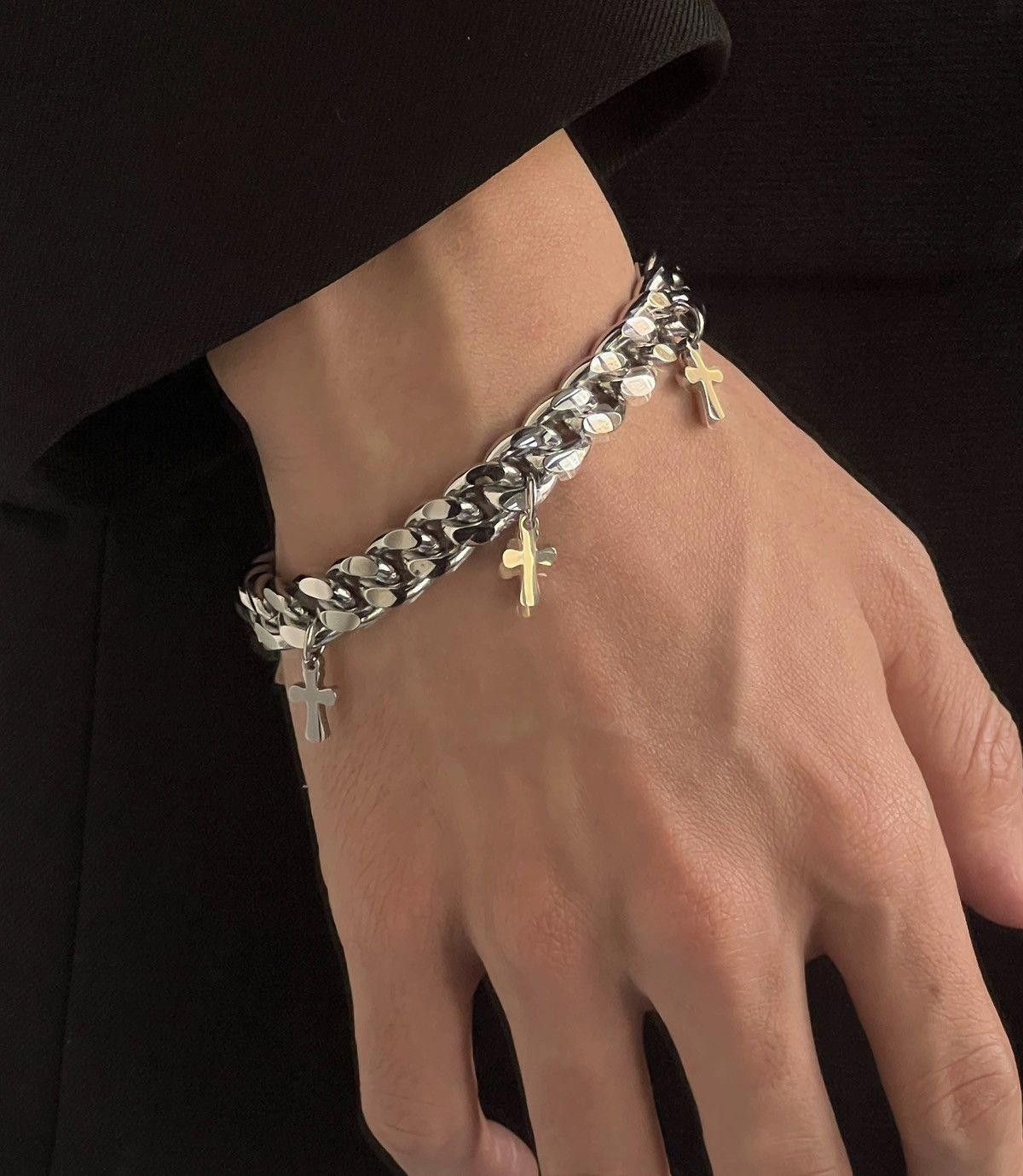 Jewelry Avant garde cross pendant fringe cuban link bracelet Size ONE SIZE - 3 Thumbnail