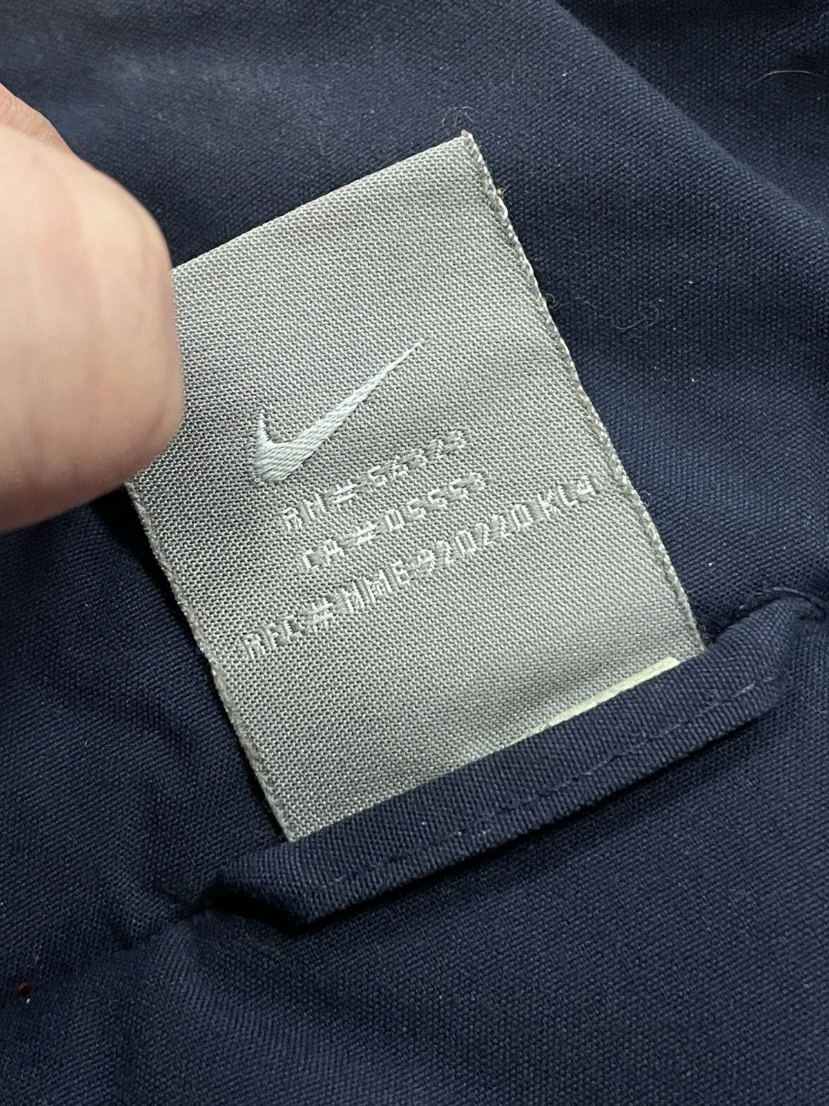 Nike Vintage Nike Big Center Logo Puffer Vest Size US M / EU 48-50 / 2 - 8 Thumbnail