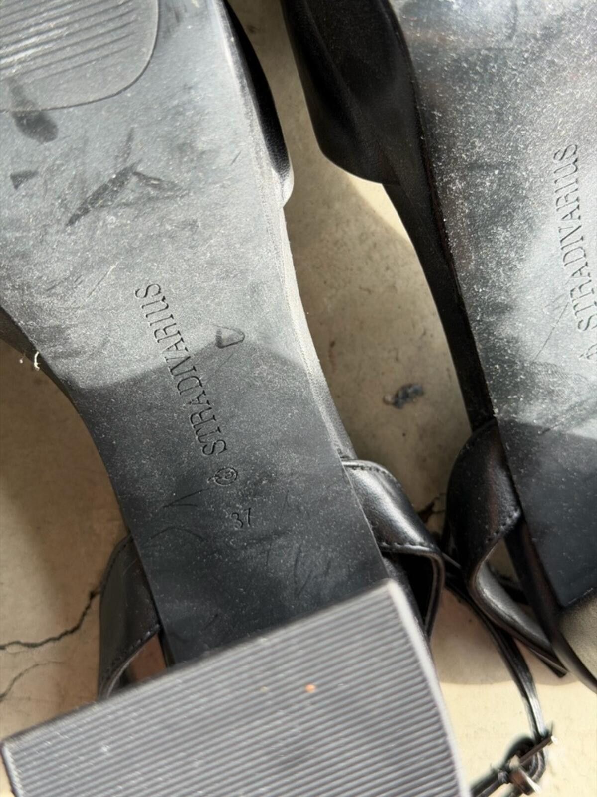 Other Stradivarius / Platform Heels / Black Ankle Strap Size US 6.5 / IT 36.5 - 11 Thumbnail