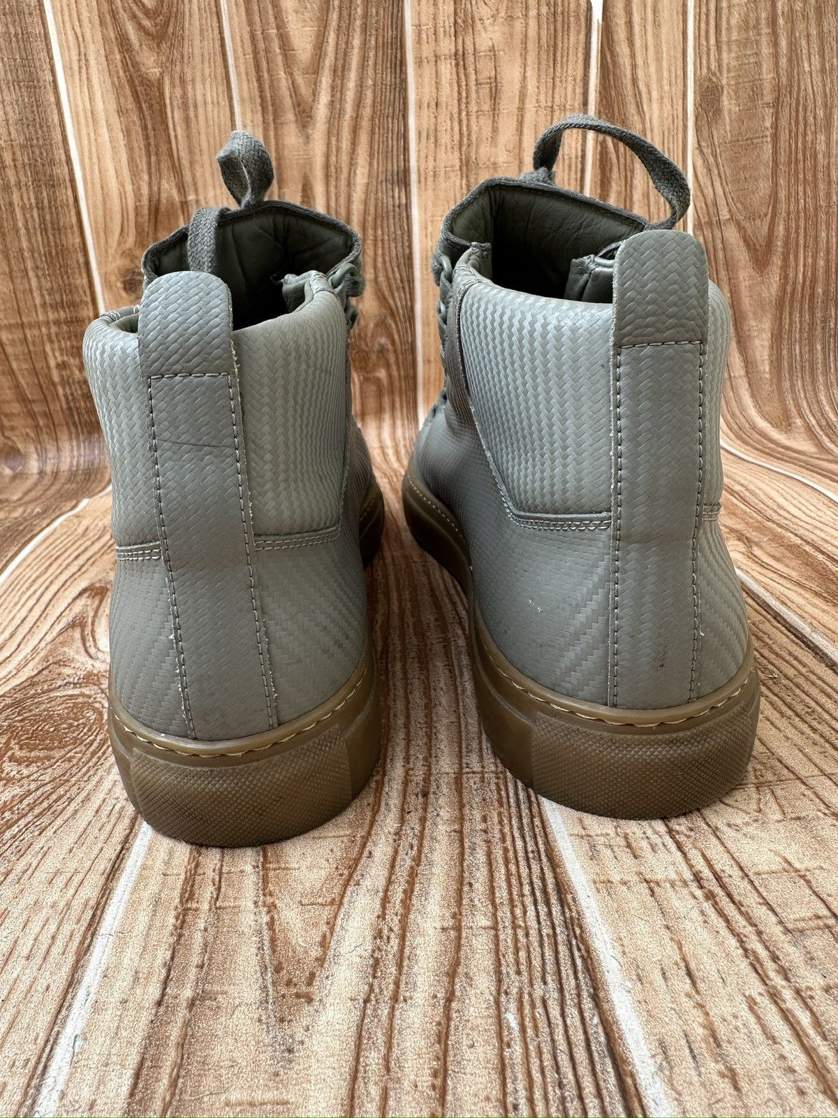 Balenciaga Balenciaga Paris Light Grey Hightop Sneaks Size US 10 / EU 43 - 11 Thumbnail